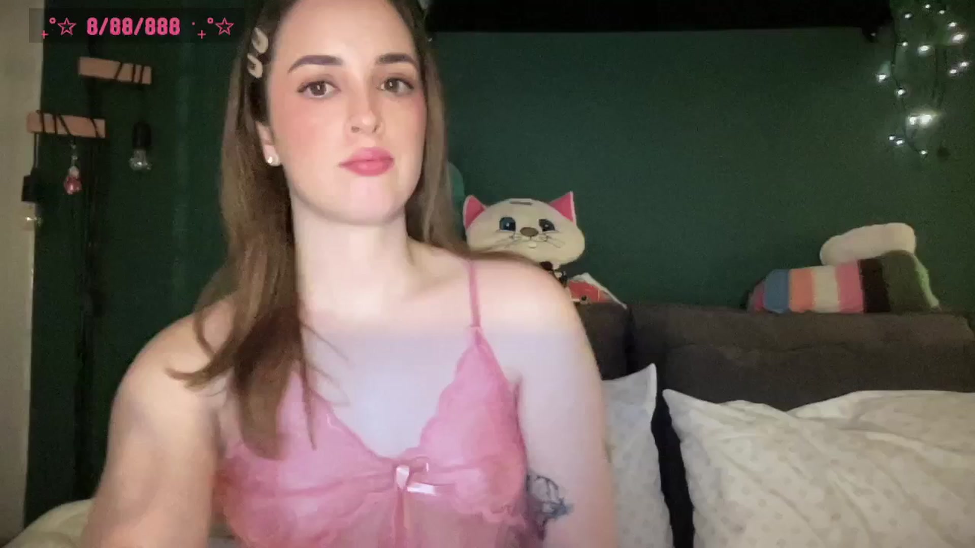 Gallery image thumbnail from CordeliaNova's myfreecams stream on, 04/22/2025, 02:13 image 1 of 20