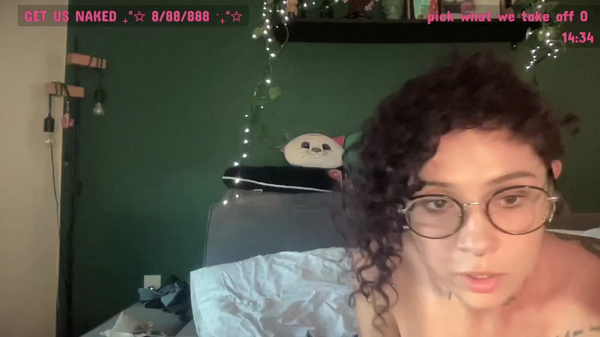 Gallery image thumbnail from CordeliaNova's myfreecams stream on, 05/30/2025, 24:01 image 17 of 20
