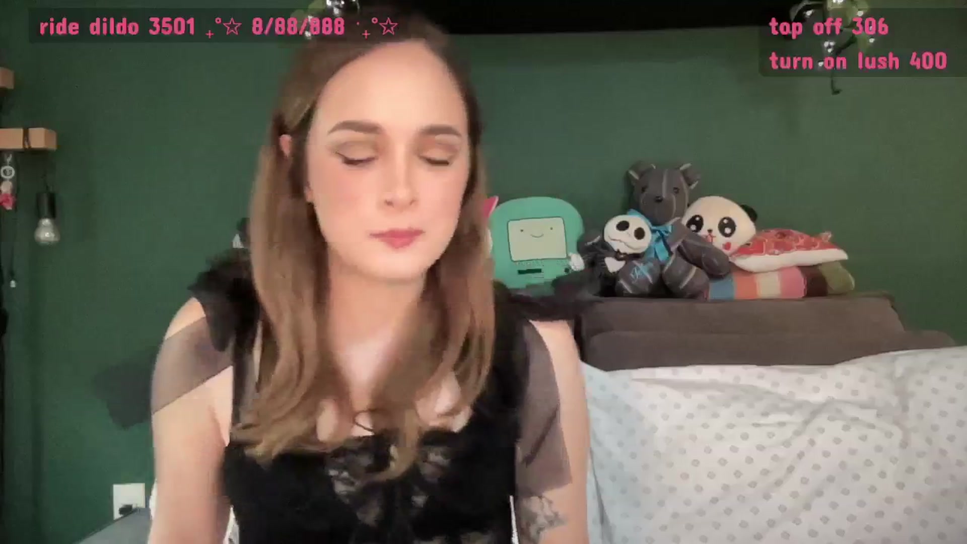 Gallery image thumbnail from CordeliaNova's myfreecams stream on, 06/17/2025, 24:39 image 13 of 20