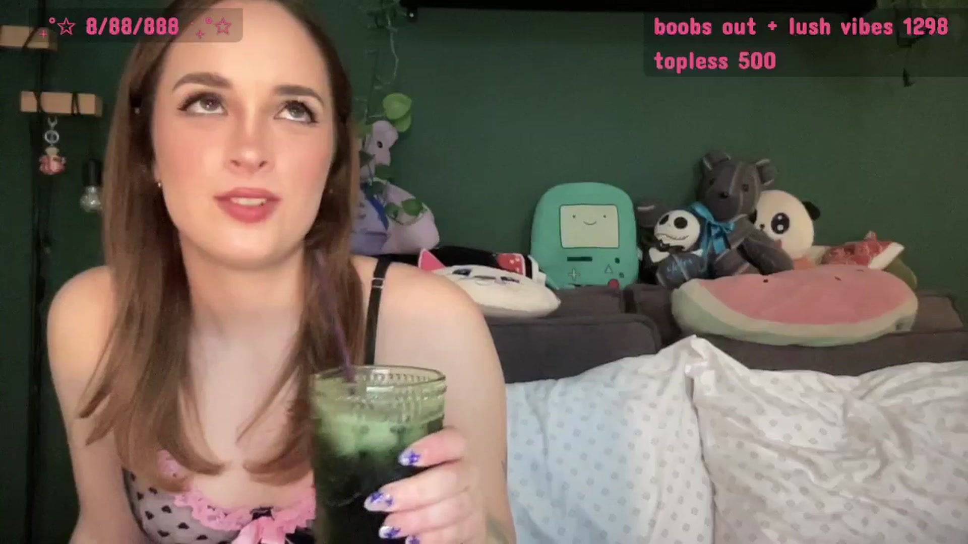 Gallery image thumbnail from CordeliaNova's myfreecams stream on, 06/26/2025, 24:03 image 13 of 20