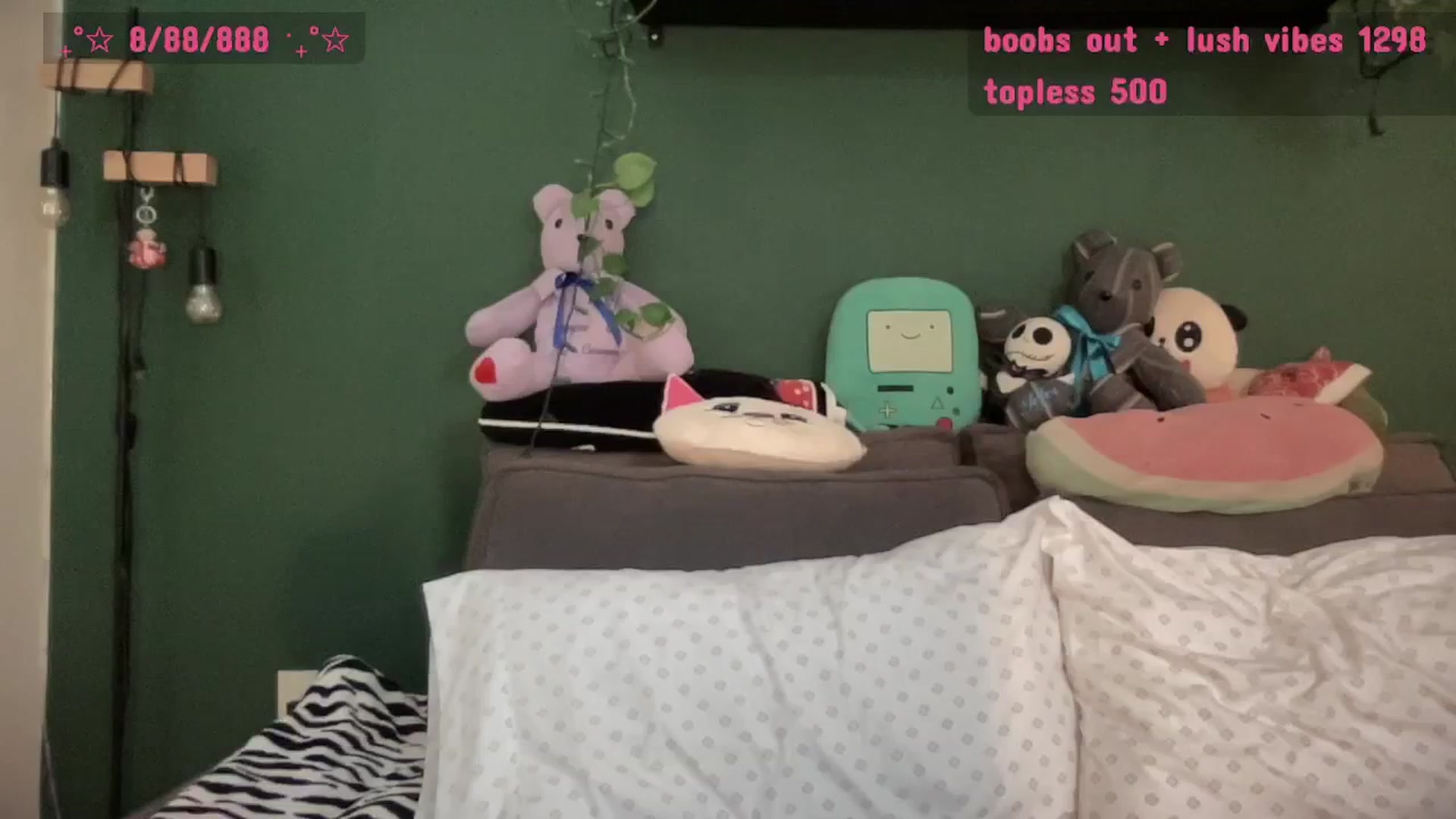Gallery image thumbnail from CordeliaNova's myfreecams stream on, 06/26/2025, 24:03 image 12 of 20
