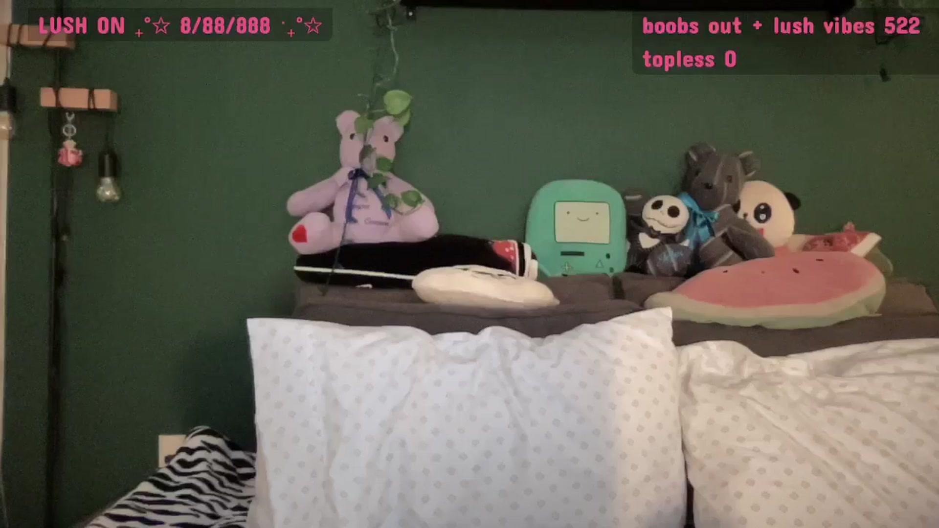 Gallery image thumbnail from CordeliaNova's myfreecams stream on, 06/26/2025, 24:03 image 19 of 20