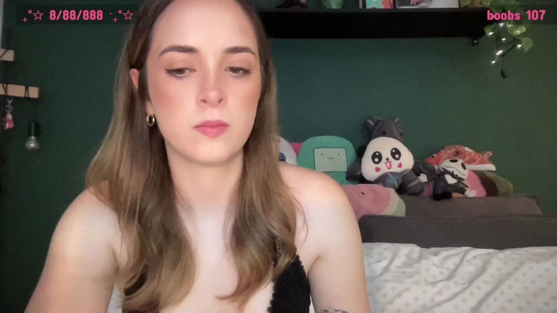 Gallery image thumbnail from CordeliaNova's myfreecams stream on, 08/05/2025, 24:28 image 20 of 20