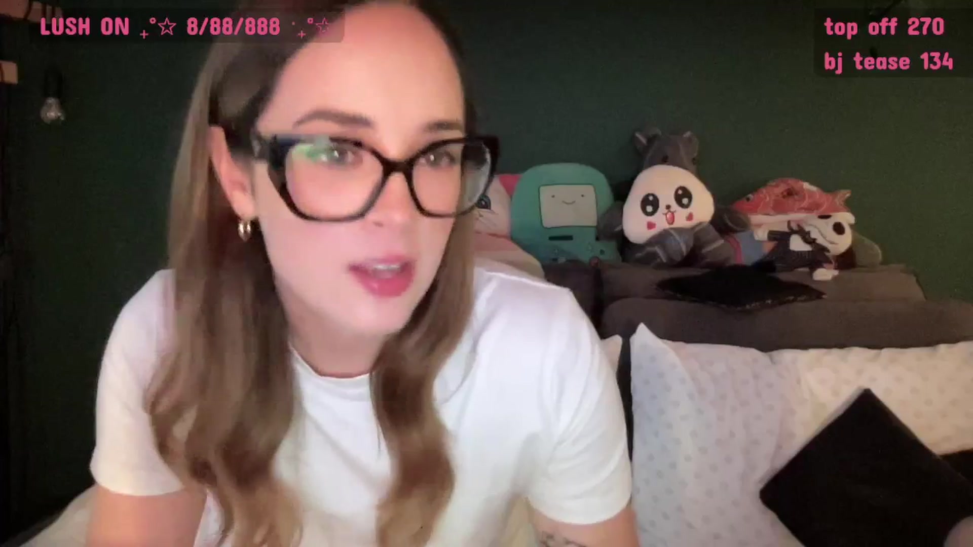 Gallery image thumbnail from CordeliaNova's myfreecams stream on, 08/08/2025, 01:09 image 15 of 20
