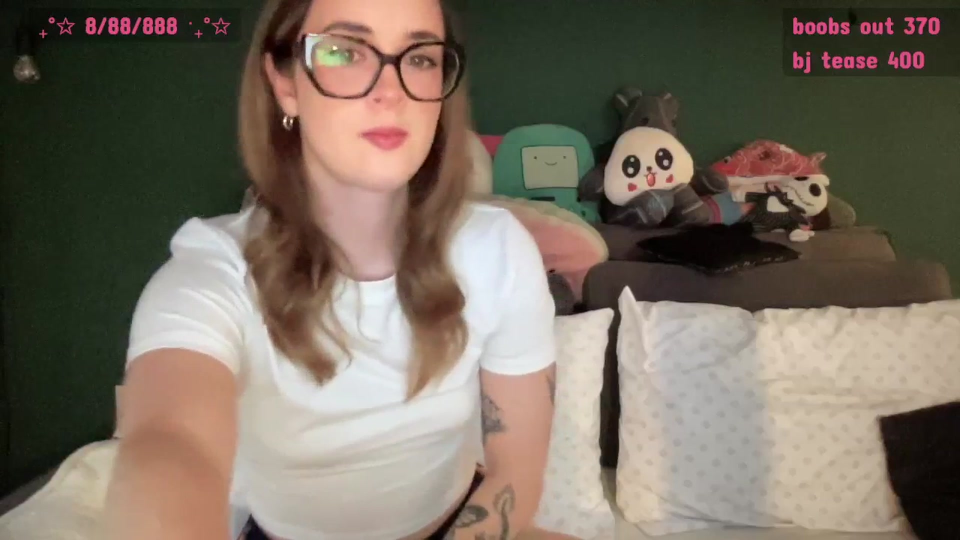 Gallery image thumbnail from CordeliaNova's myfreecams stream on, 08/08/2025, 01:09 image 6 of 20
