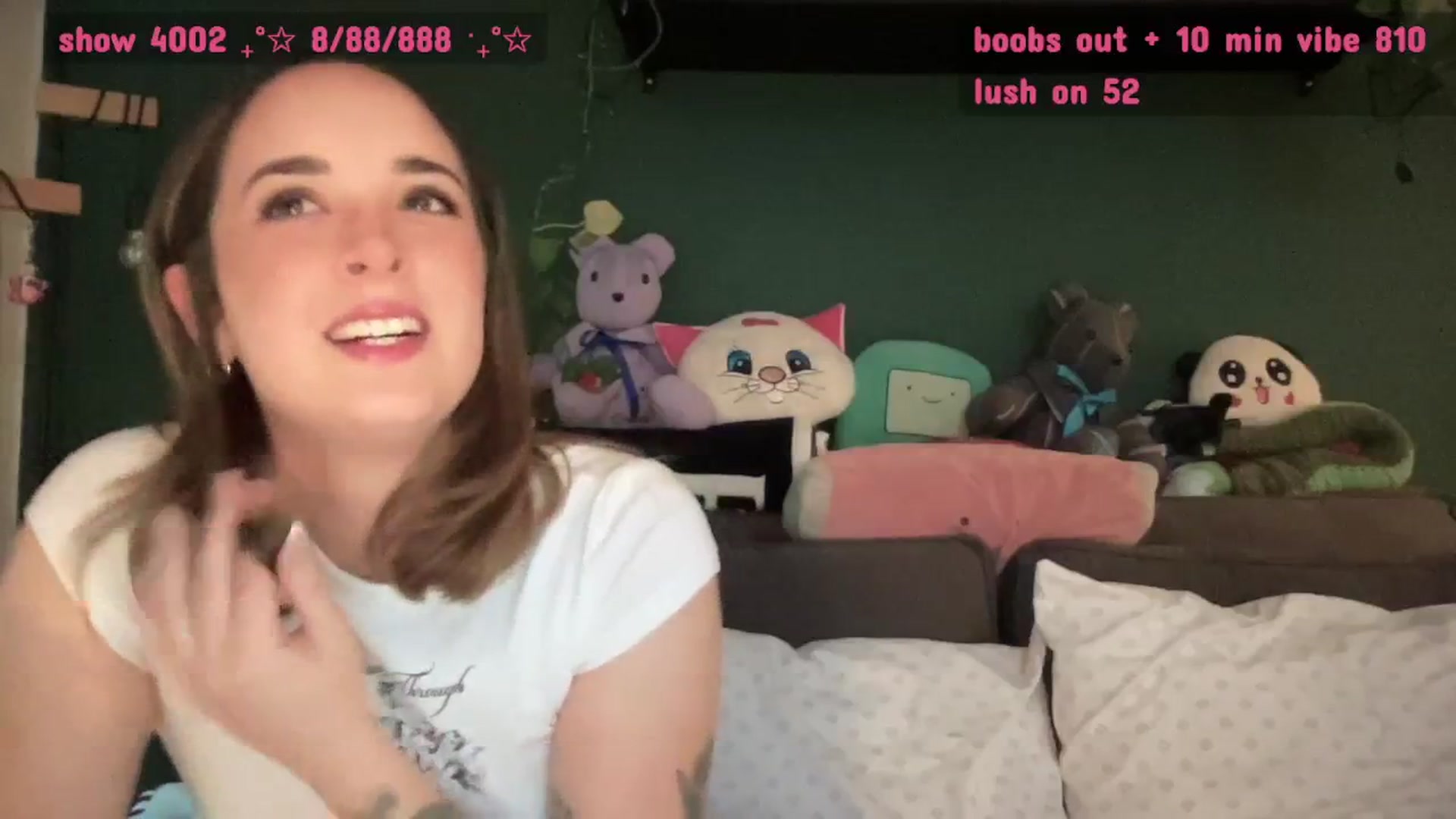 Gallery image thumbnail from CordeliaNova's myfreecams stream on, 08/21/2025, 01:42 image 4 of 20