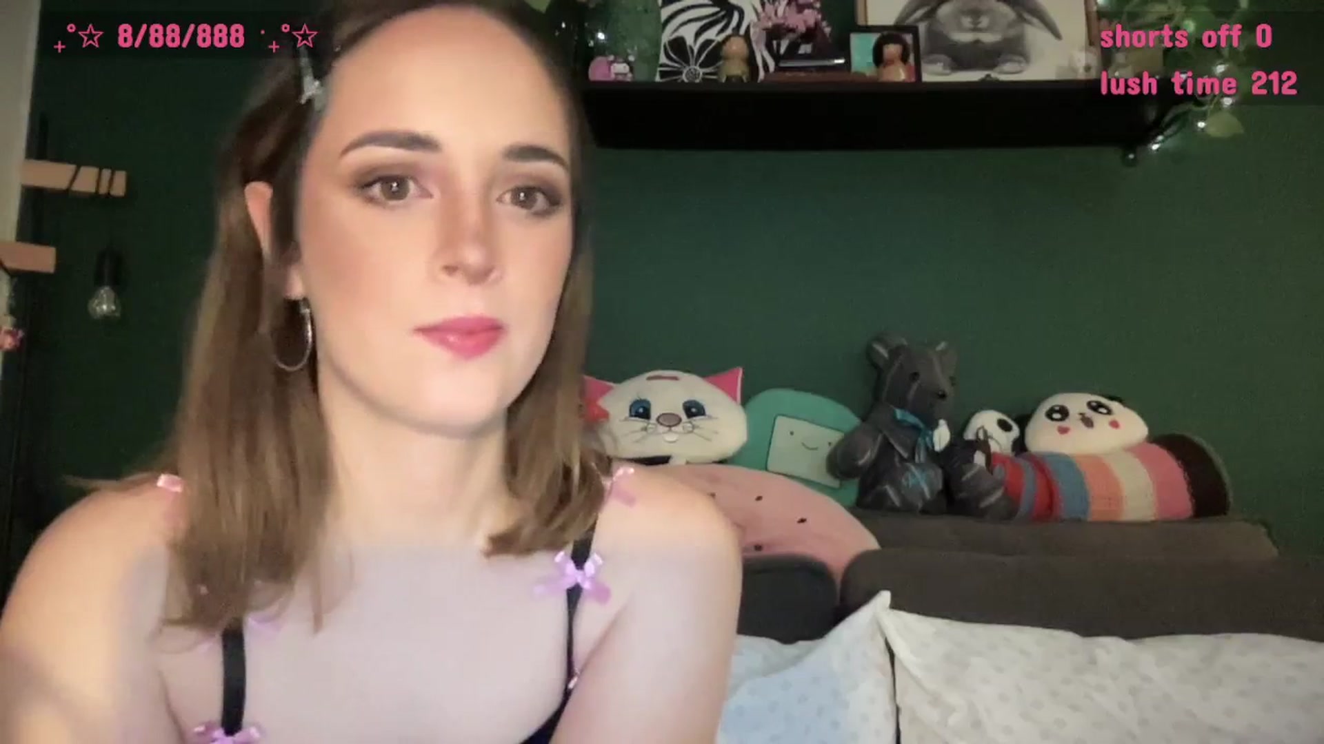 Gallery image thumbnail from CordeliaNova's myfreecams stream on, 08/27/2025, 24:42 image 16 of 20