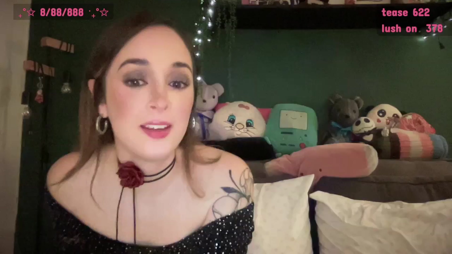 Gallery image thumbnail from CordeliaNova's myfreecams stream on, 10/09/2025, 24:19 image 15 of 20