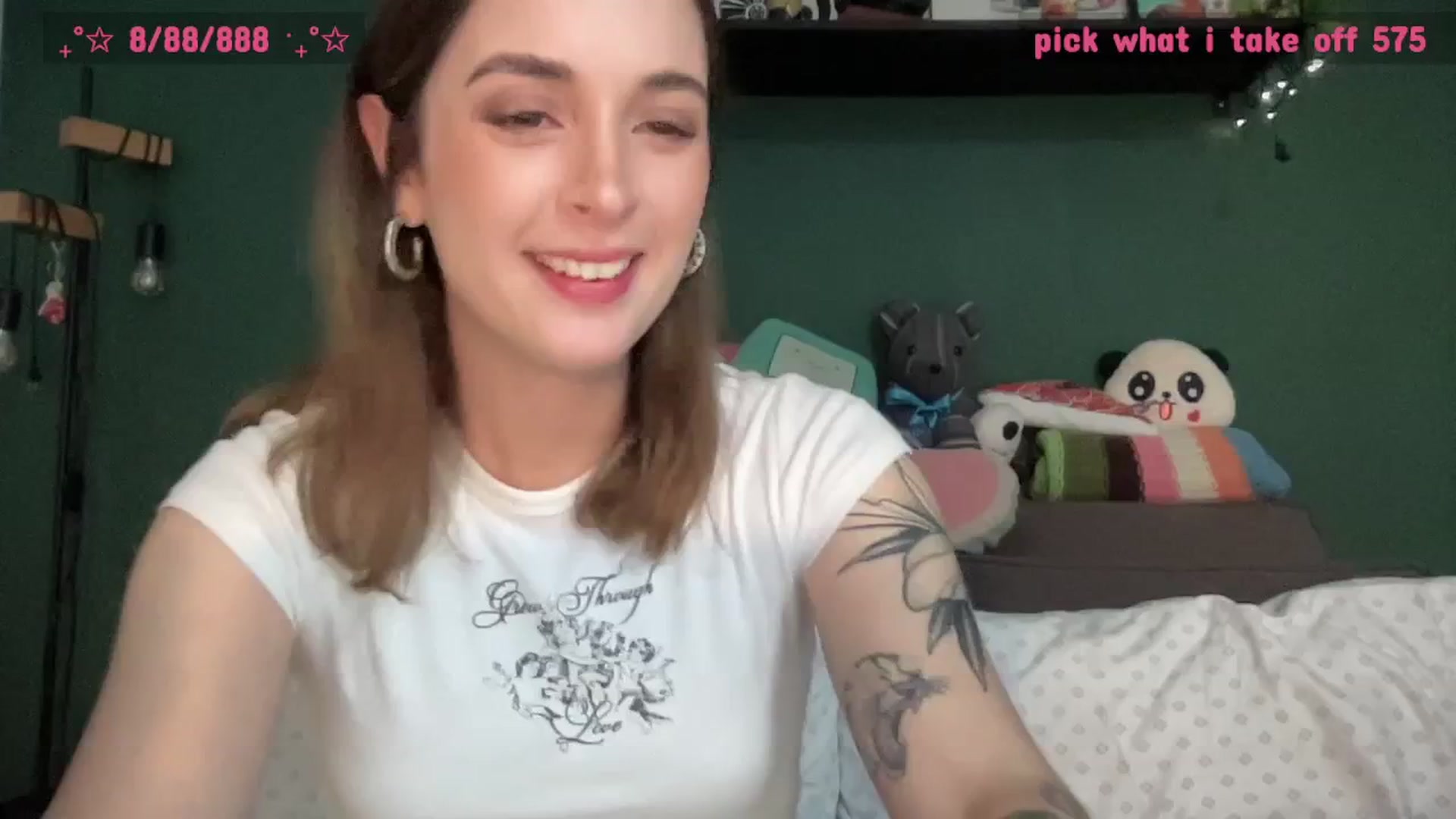 Gallery image thumbnail from CordeliaNova's myfreecams stream on, 10/16/2025, 22:10 image 4 of 20