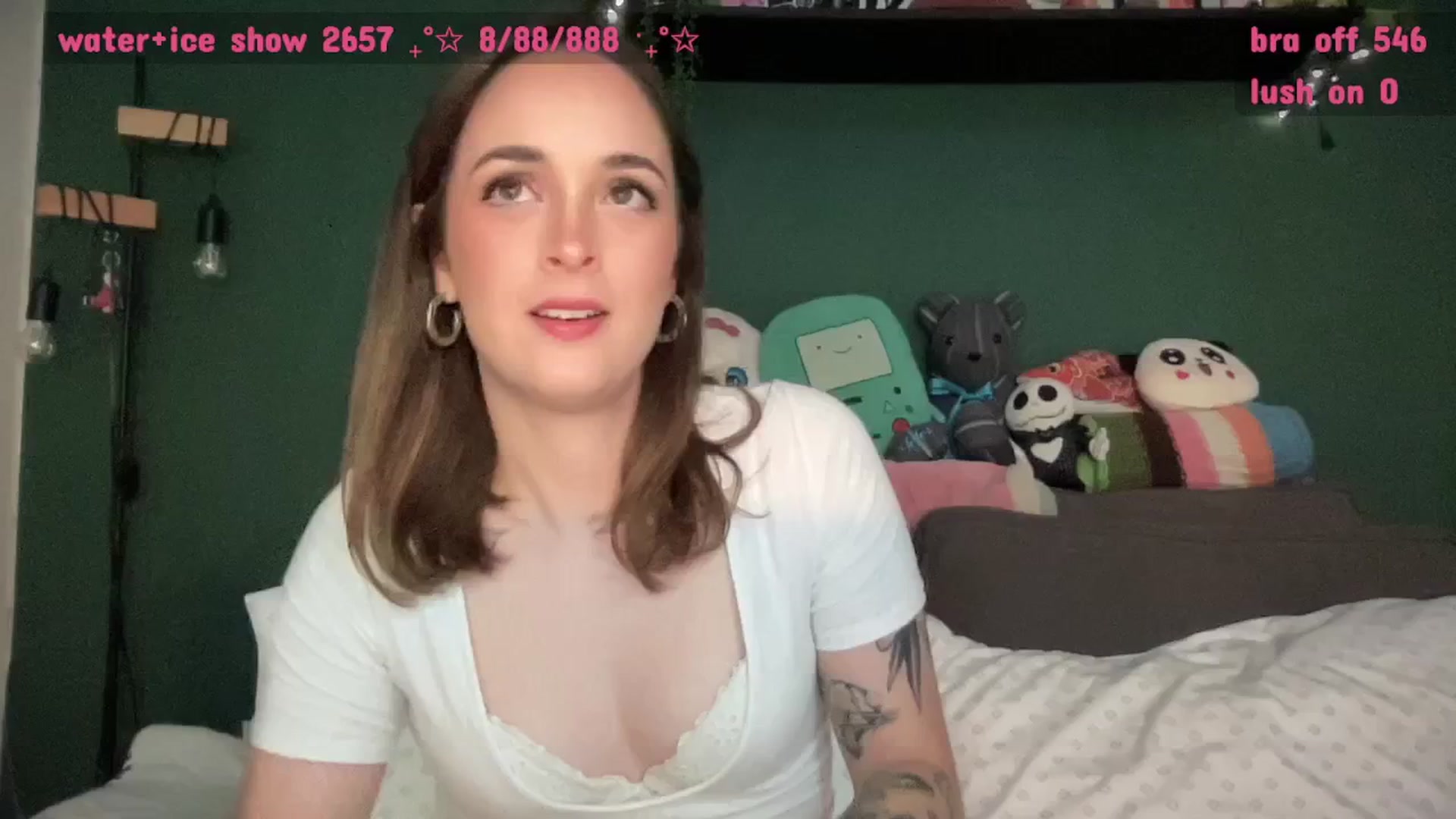 Gallery image thumbnail from CordeliaNova's myfreecams stream on, 10/27/2025, 23:46 image 9 of 20