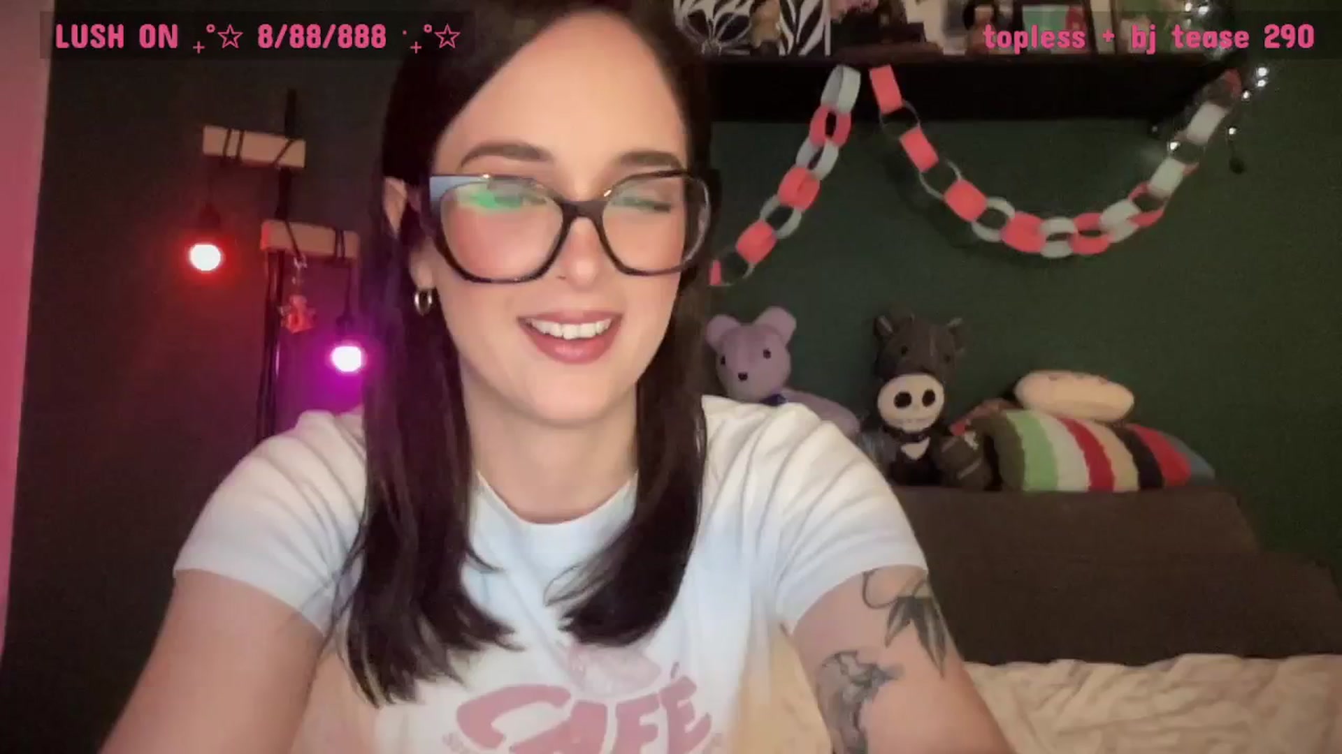 Gallery image thumbnail from CordeliaNova's myfreecams stream on, 01/18/2026, 01:08 image 10 of 20