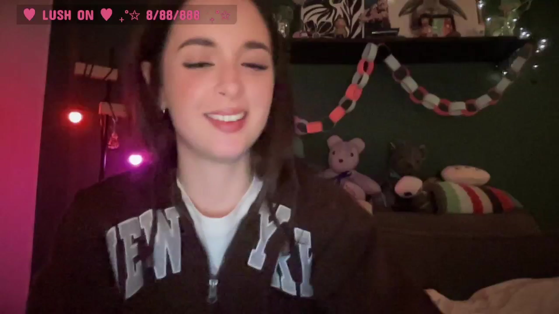 Gallery image thumbnail from CordeliaNova's myfreecams stream on, 02/06/2026, 02:19 image 16 of 20