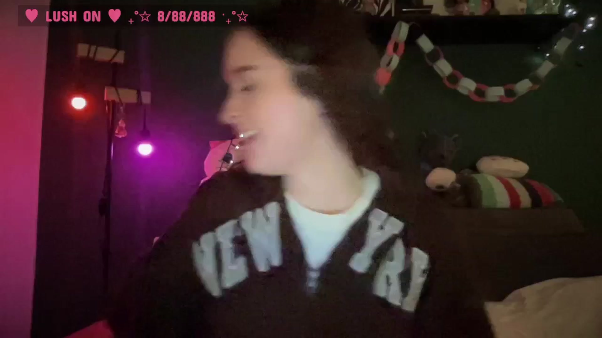 Gallery image thumbnail from CordeliaNova's myfreecams stream on, 02/06/2026, 02:19 image 13 of 20