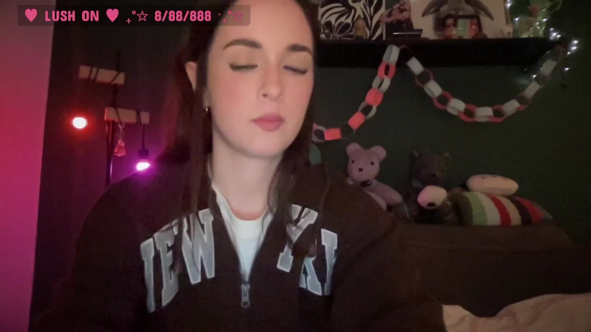 Gallery image thumbnail from CordeliaNova's myfreecams stream on, 02/06/2026, 02:19 image 17 of 20