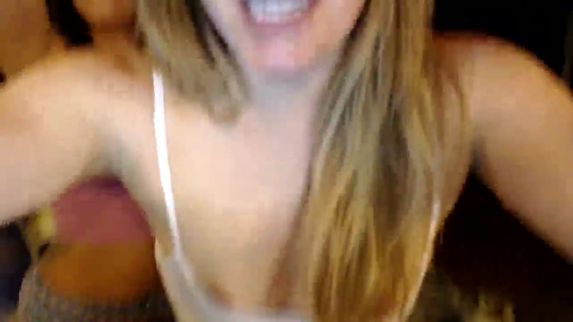 Gallery image thumbnail from Corn_Queen's myfreecams stream on, 09/05/2024, 01:30 image 18 of 20
