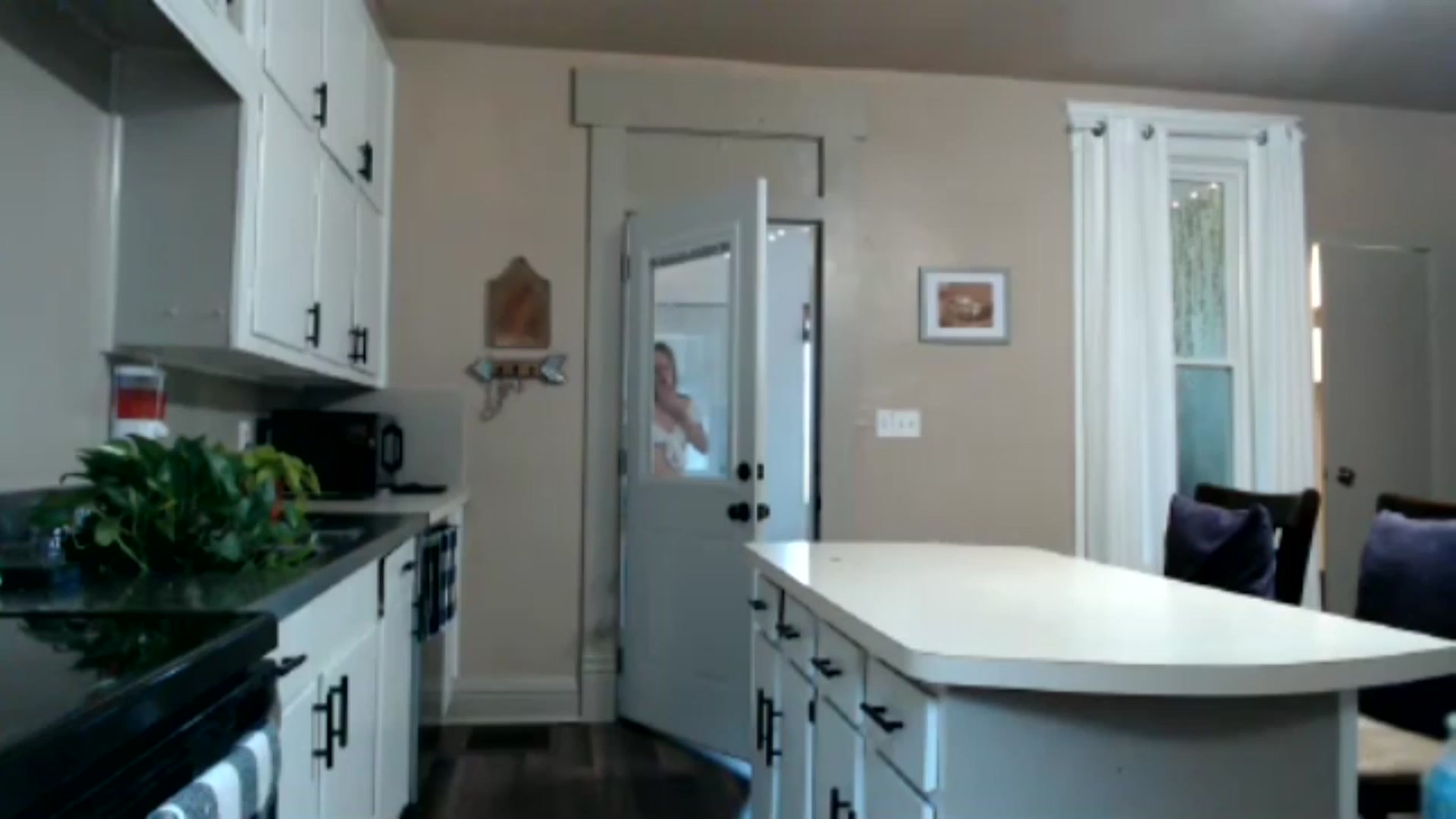 Gallery image thumbnail from Corn_Queen's myfreecams stream on, 09/06/2024, 23:08 image 1 of 20