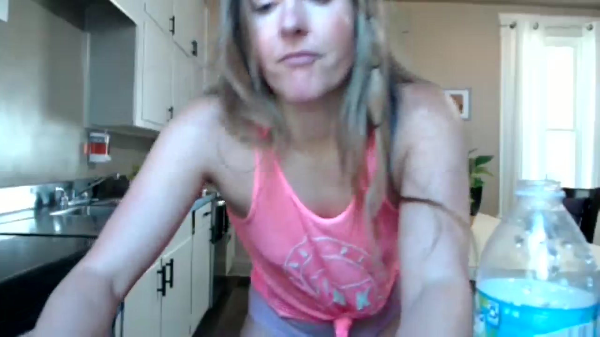 Gallery image thumbnail from Corn_Queen's myfreecams stream on, 09/09/2024, 14:11 image 17 of 20