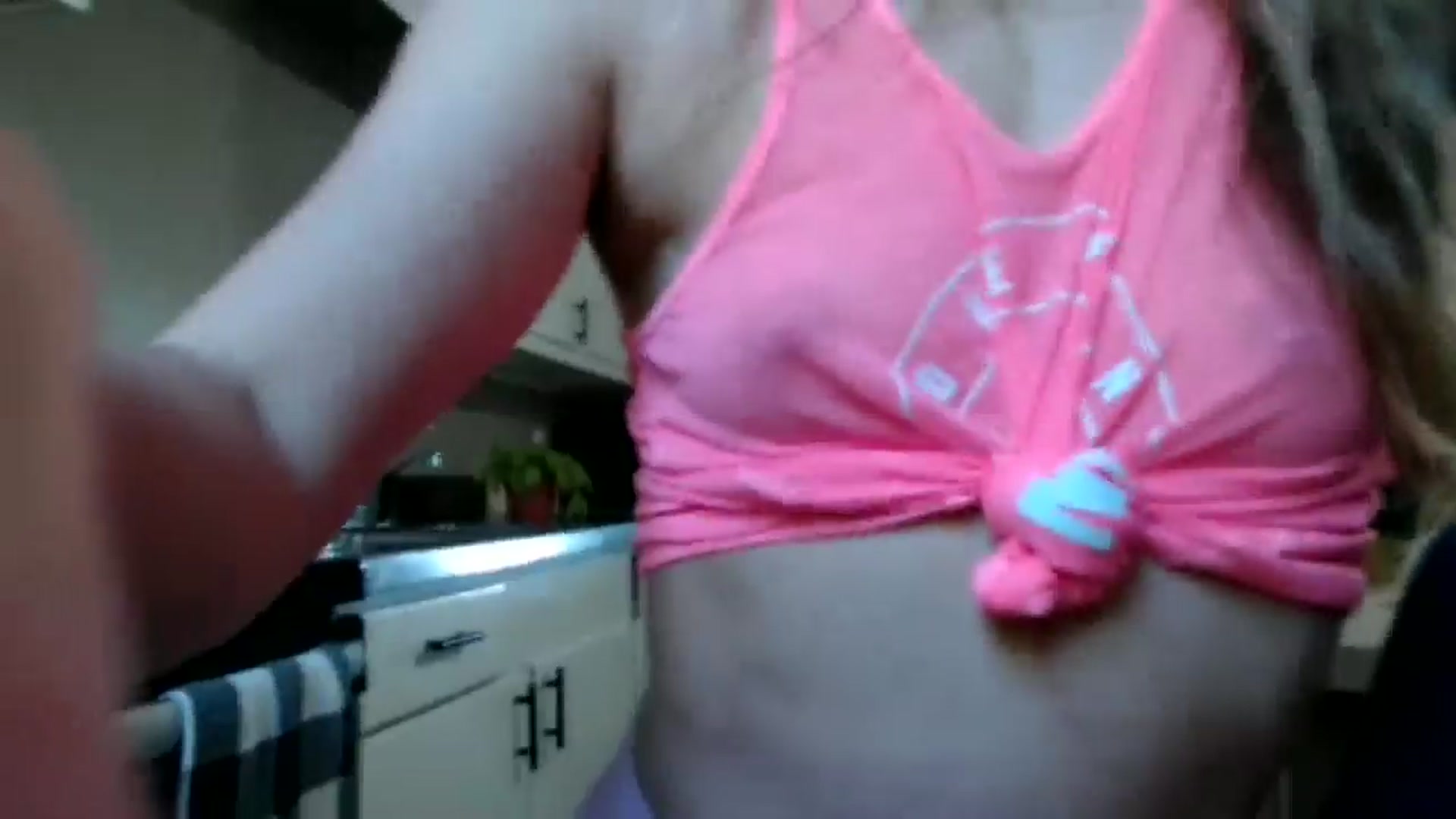 Gallery image thumbnail from Corn_Queen's myfreecams stream on, 09/09/2024, 14:42 image 17 of 20