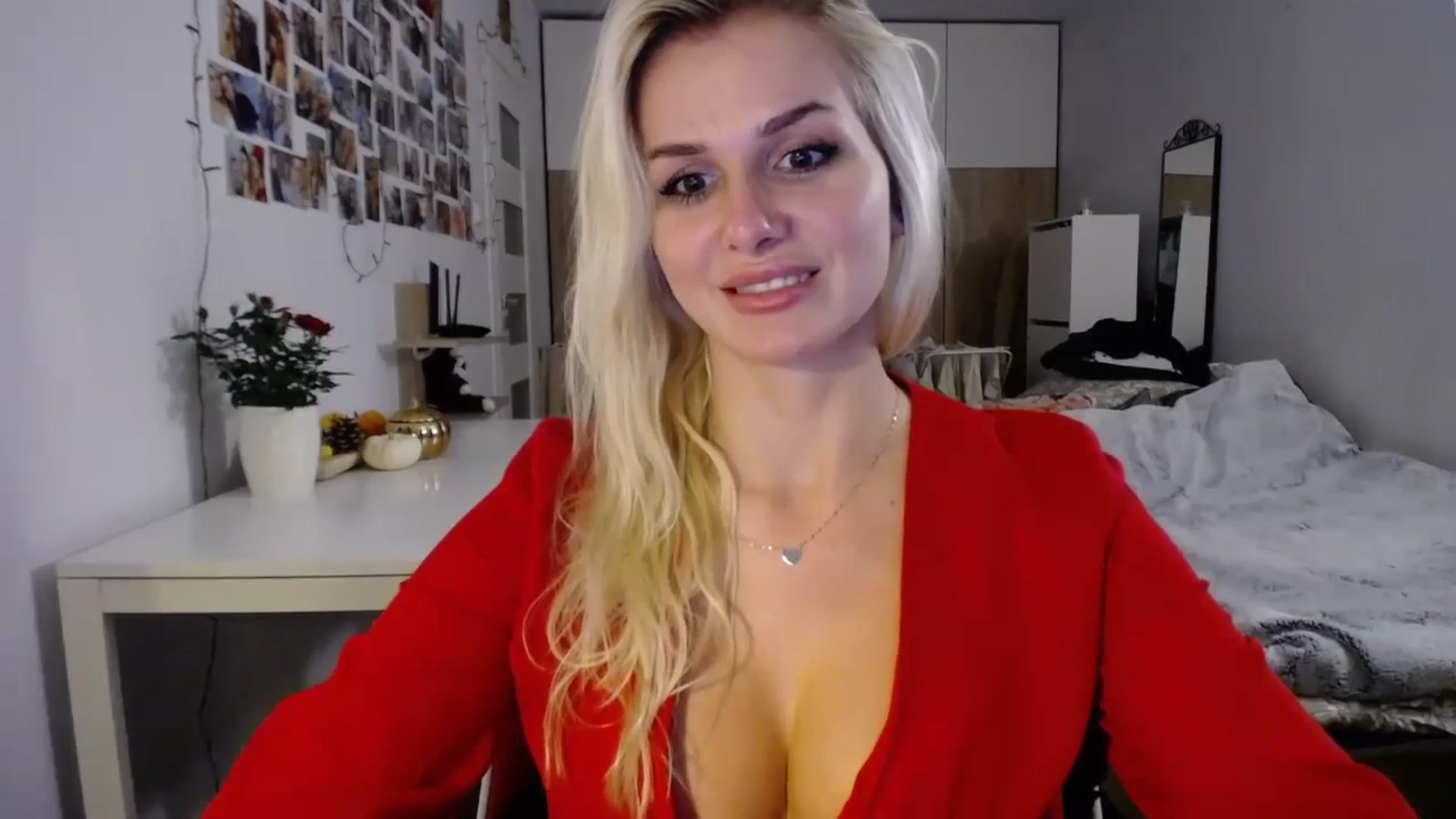 Gallery image thumbnail from CorneliaBaby's myfreecams stream on, 11/28/2023, 18:01 image 9 of 20