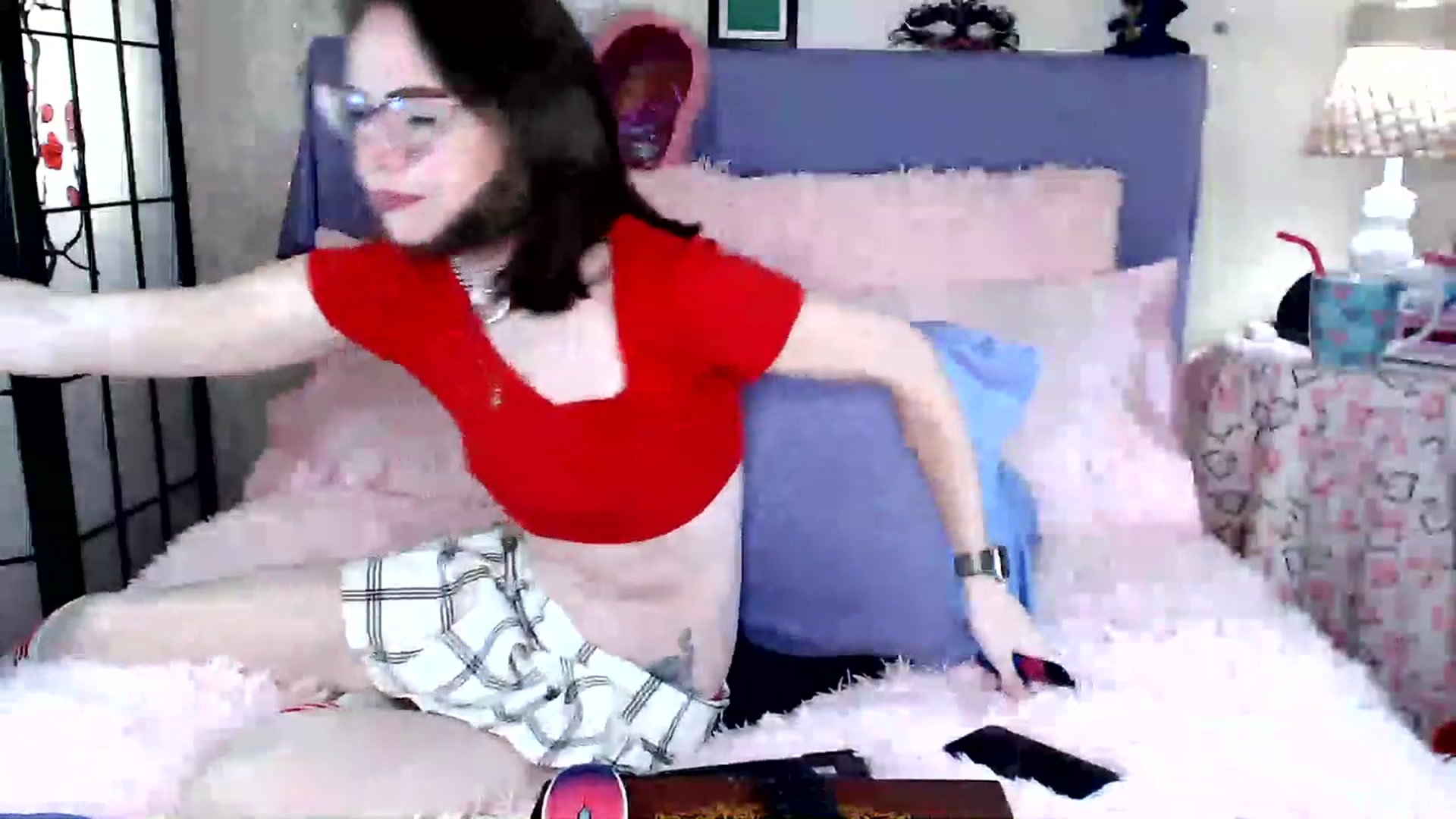 Gallery image thumbnail from CorolineClovr's myfreecams stream on, 02/17/2023, 02:45 image 17 of 20
