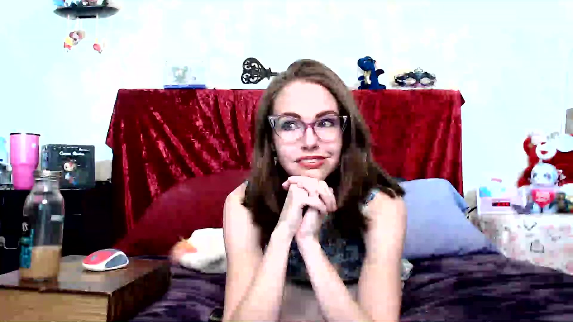 Gallery image thumbnail from CorolineClovr's myfreecams stream on, 05/23/2023, 23:15 image 5 of 20