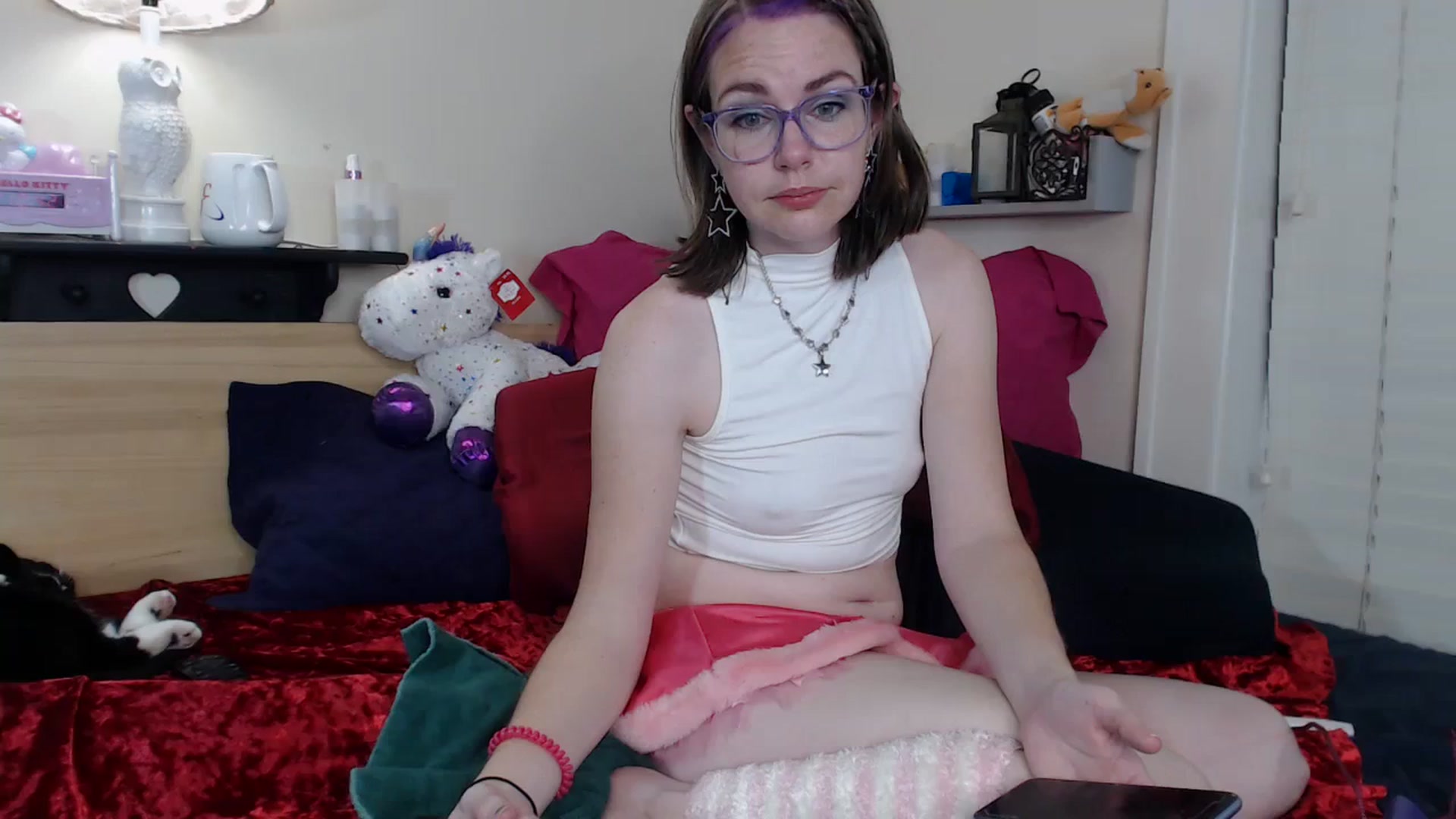 Gallery image thumbnail from CorolineClovr's myfreecams stream on, 12/27/2023, 03:51 image 16 of 20
