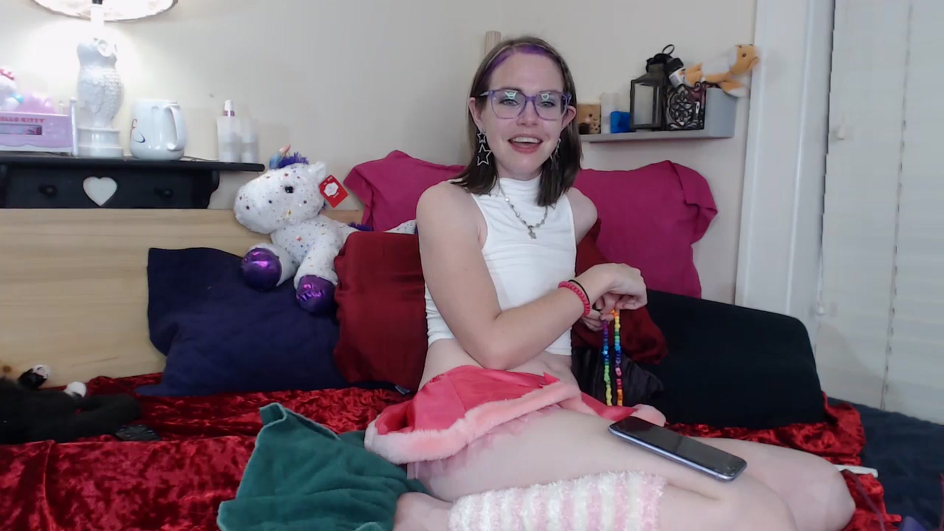 Gallery image thumbnail from CorolineClovr's myfreecams stream on, 12/27/2023, 03:51 image 10 of 20