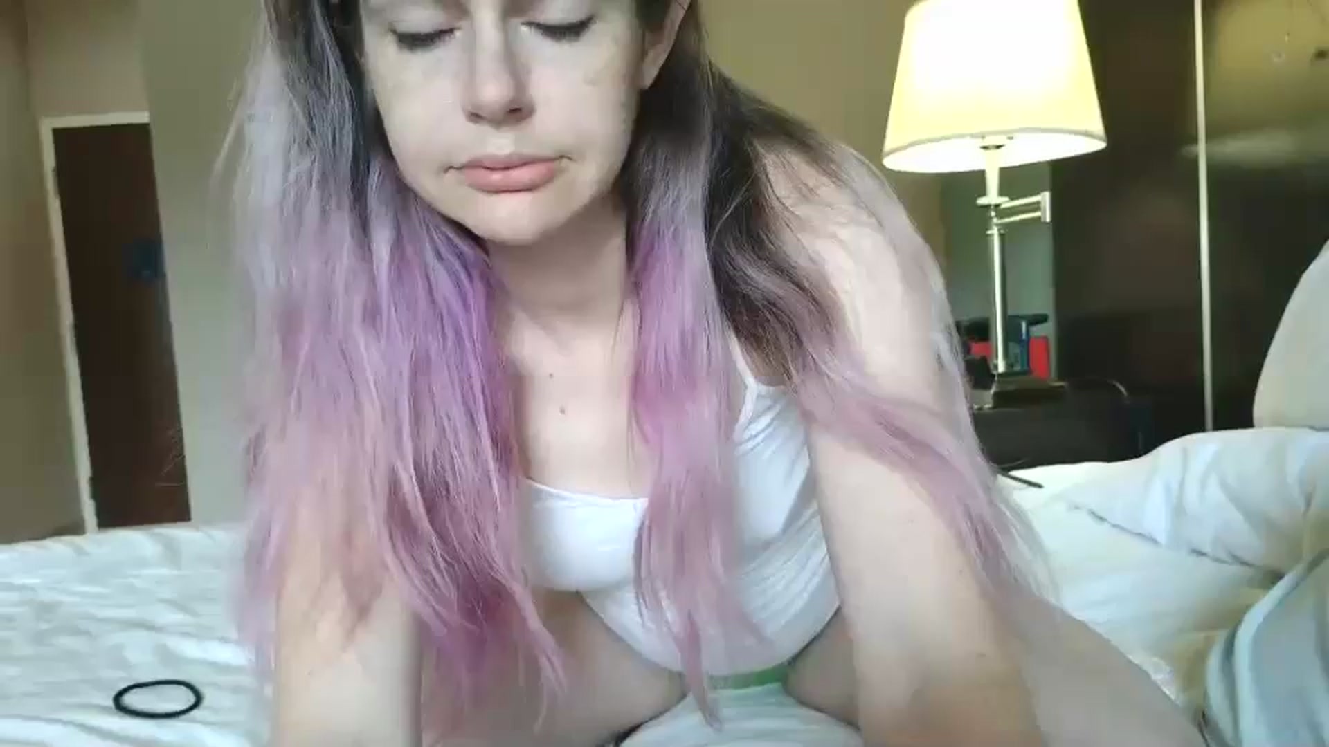 Gallery image thumbnail from CorolineClovr's myfreecams stream on, 01/10/2026, 19:04 image 9 of 20