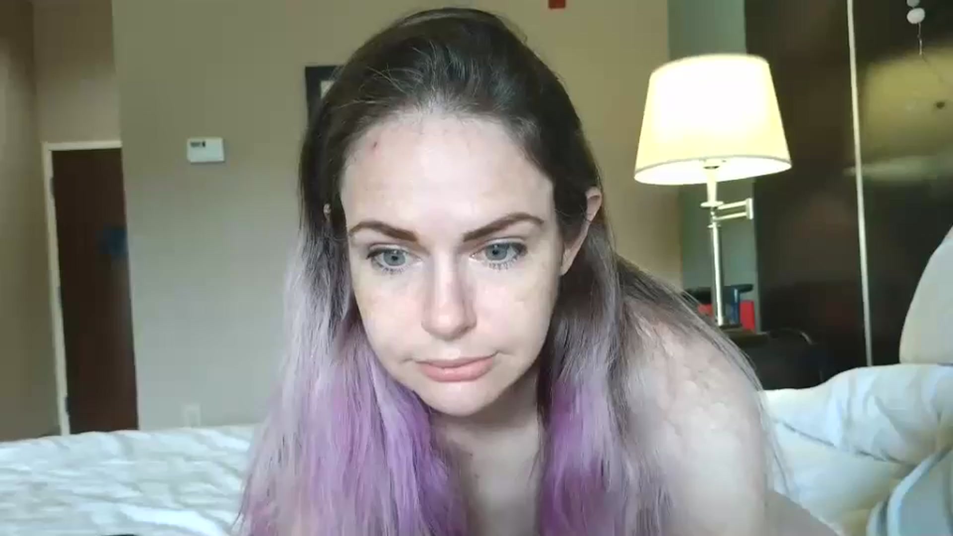 Gallery image thumbnail from CorolineClovr's myfreecams stream on, 01/10/2026, 19:04 image 10 of 20