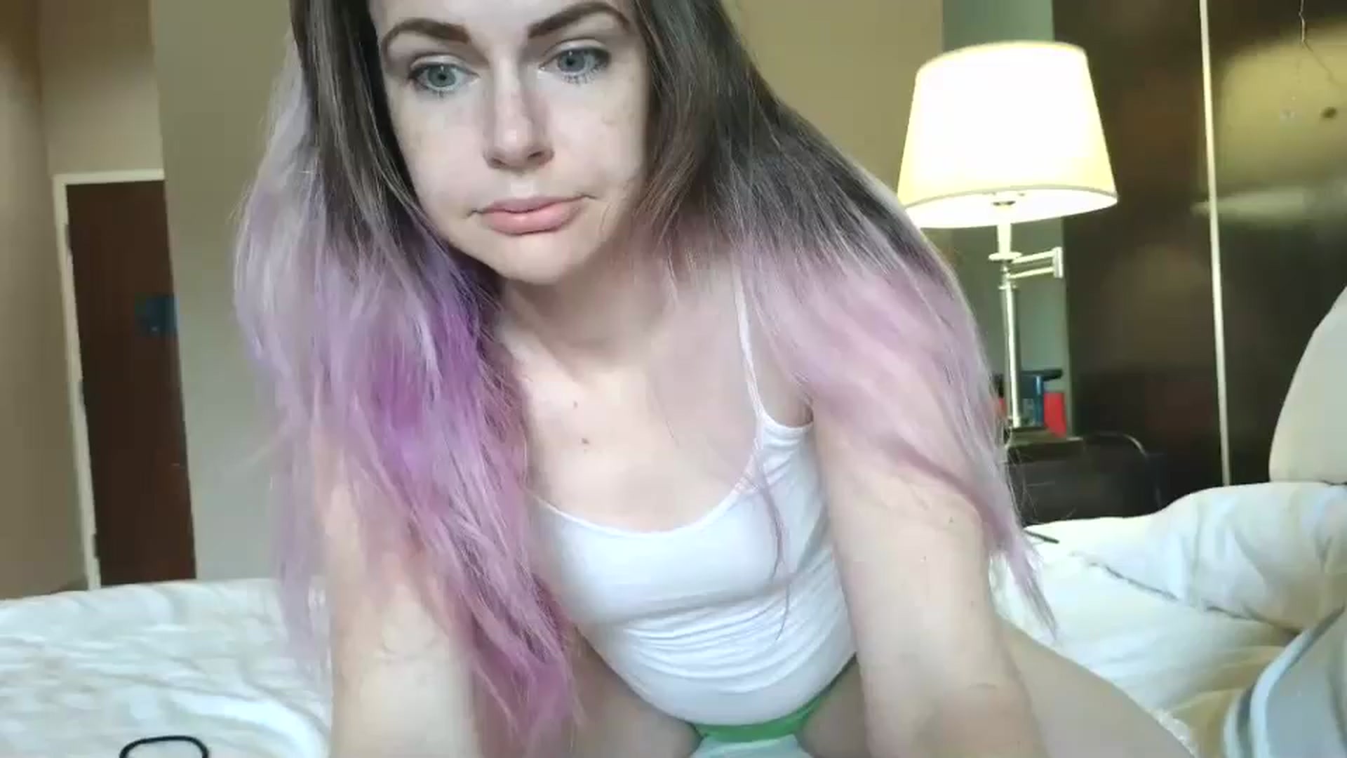 Gallery image thumbnail from CorolineClovr's myfreecams stream on, 01/10/2026, 19:04 image 7 of 20