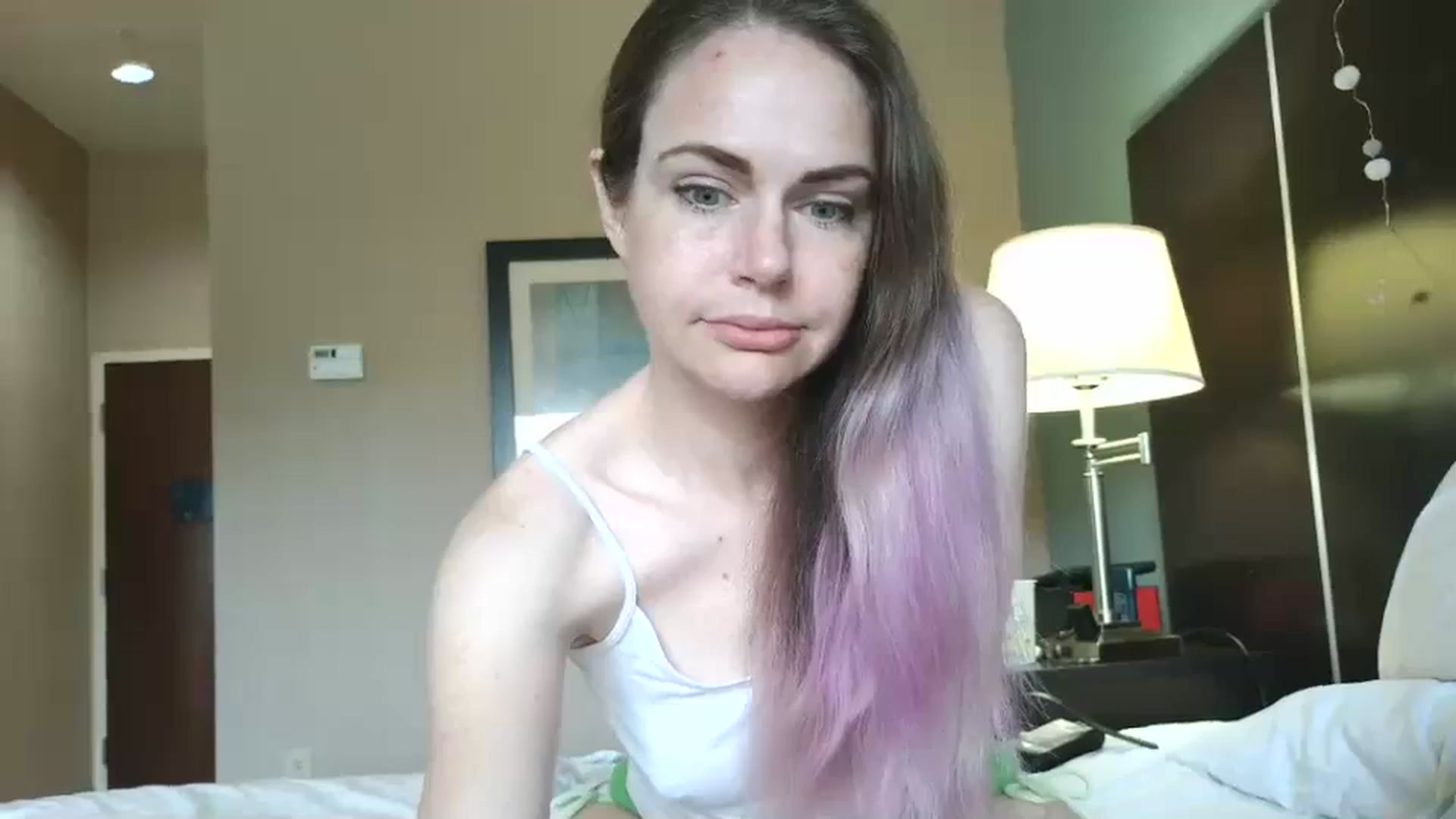 Gallery image thumbnail from CorolineClovr's myfreecams stream on, 01/10/2026, 19:04 image 19 of 20