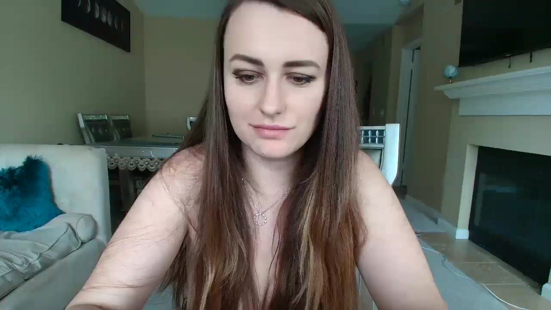 Gallery image thumbnail from CoronaExtra_'s myfreecams stream on, 04/25/2025, 20:11 image 17 of 20
