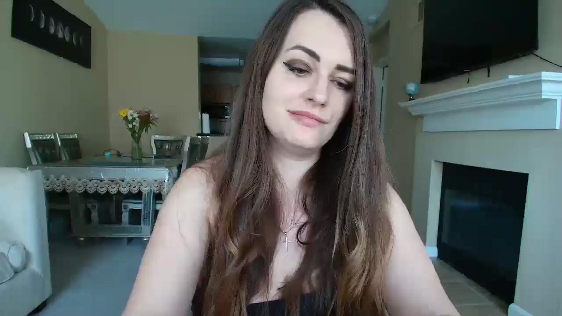 Gallery image thumbnail from CoronaExtra_'s myfreecams stream on, 05/08/2025, 19:22 image 19 of 20