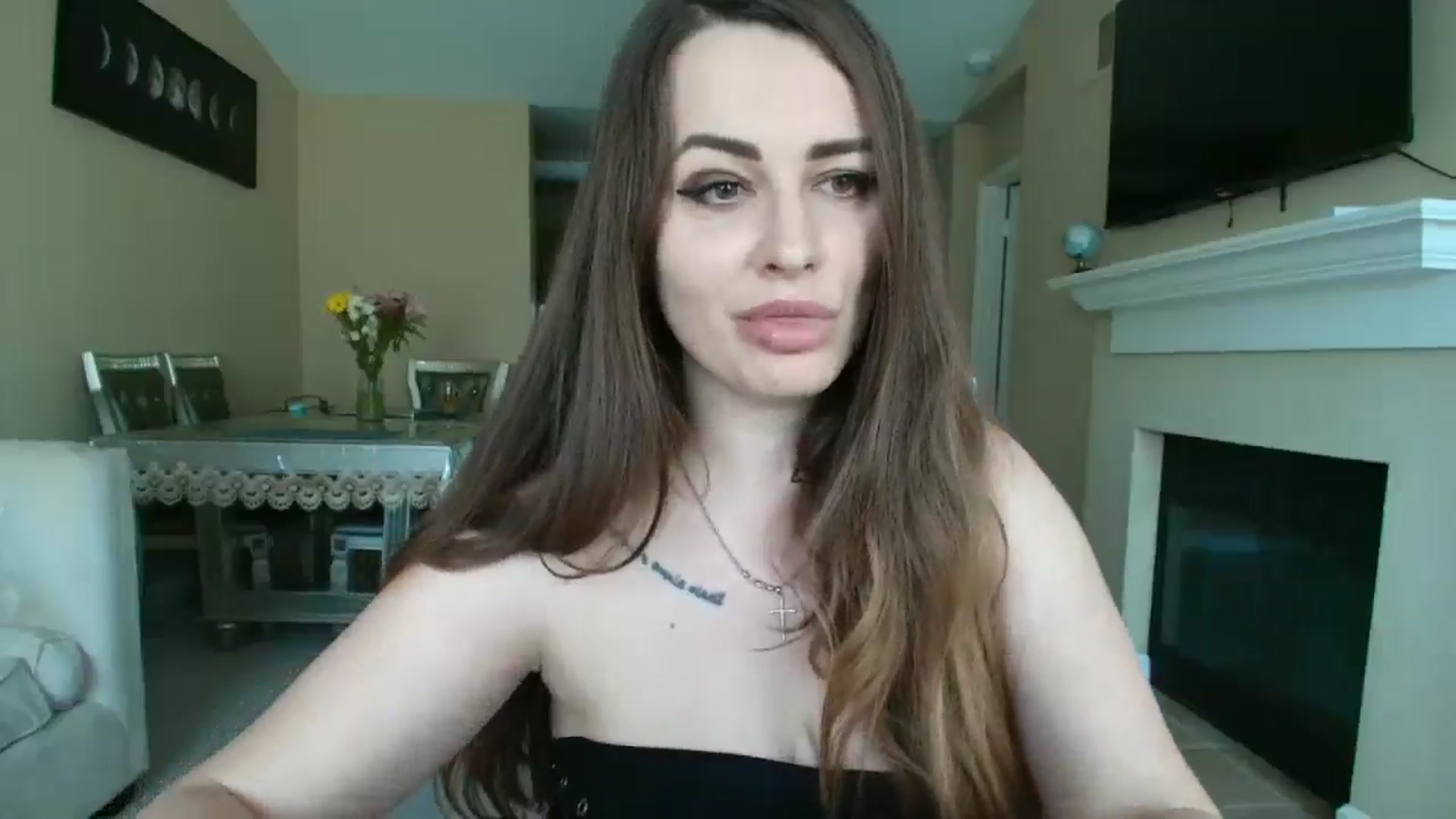 Gallery image thumbnail from CoronaExtra_'s myfreecams stream on, 05/08/2025, 19:22 image 3 of 20