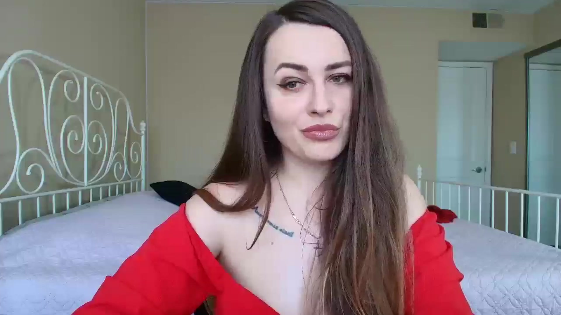 Gallery image thumbnail from CoronaExtra_'s myfreecams stream on, 06/07/2025, 19:40 image 12 of 20