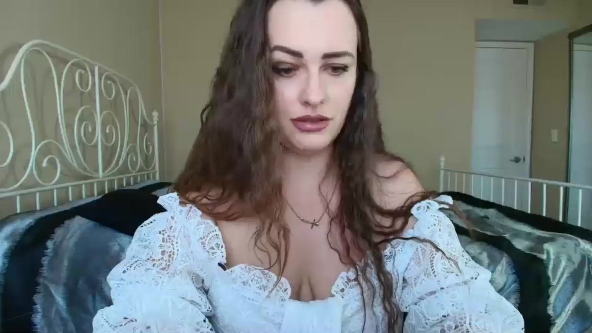 Gallery image thumbnail from CoronaExtra_'s myfreecams stream on, 06/22/2025, 19:17 image 14 of 20