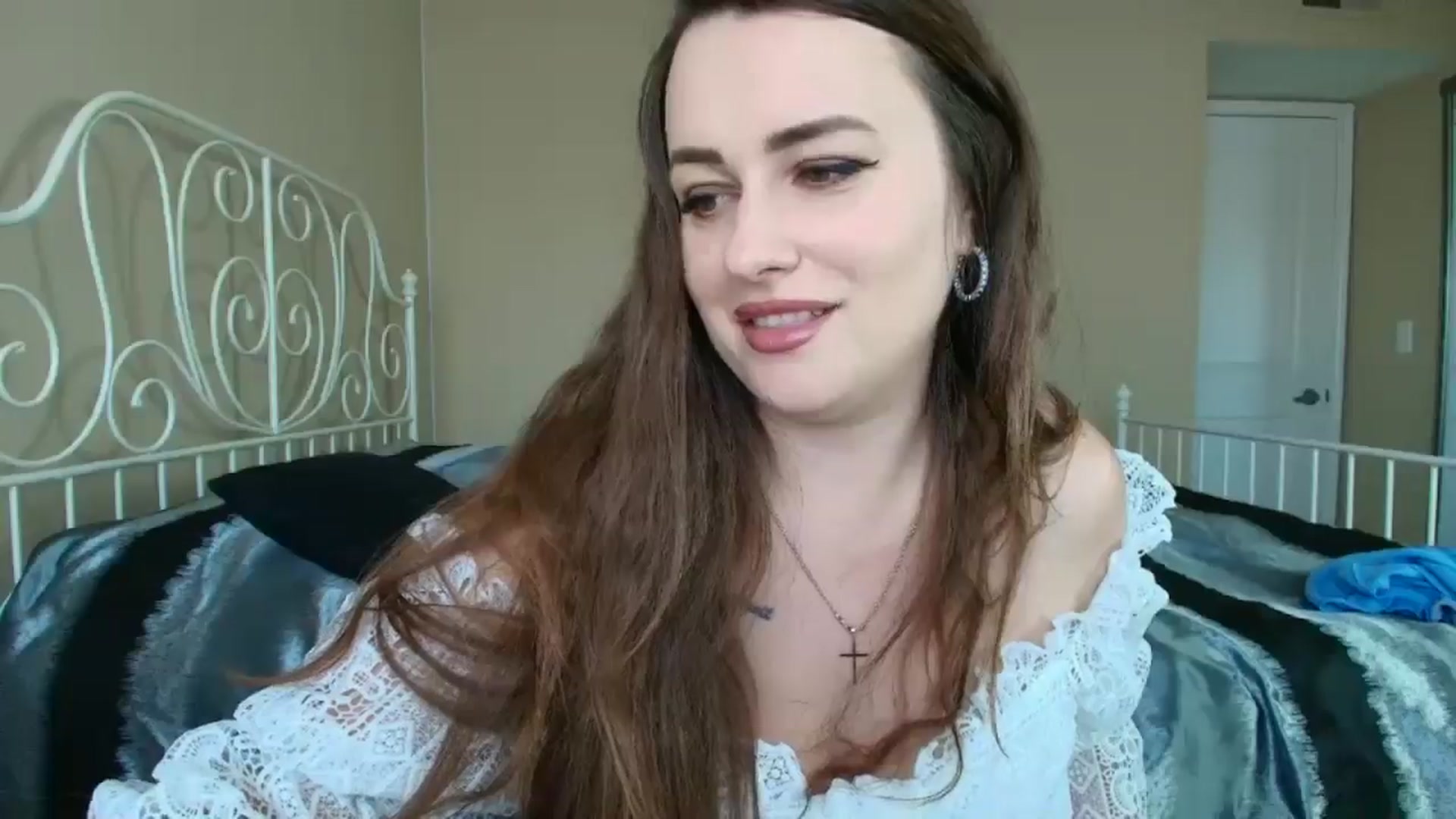 Gallery image thumbnail from CoronaExtra_'s myfreecams stream on, 06/23/2025, 19:02 image 2 of 20