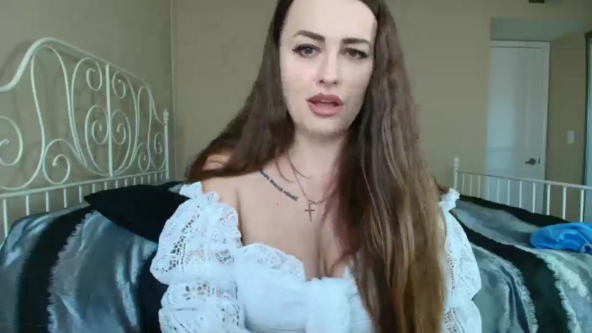 Gallery image thumbnail from CoronaExtra_'s myfreecams stream on, 06/23/2025, 19:02 image 8 of 20