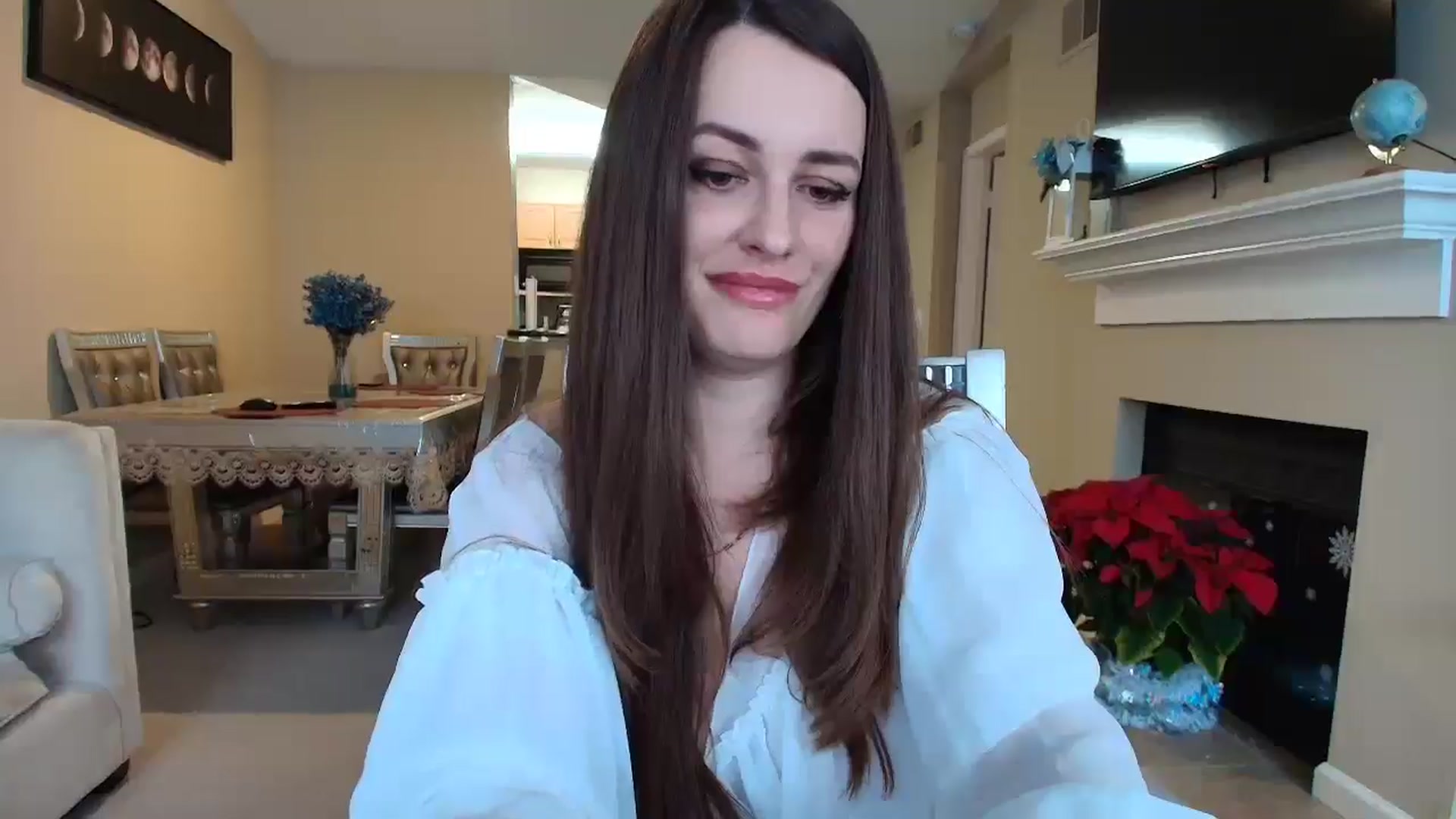 Gallery image thumbnail from CoronaExtra_'s myfreecams stream on, 12/05/2025, 21:06 image 2 of 20