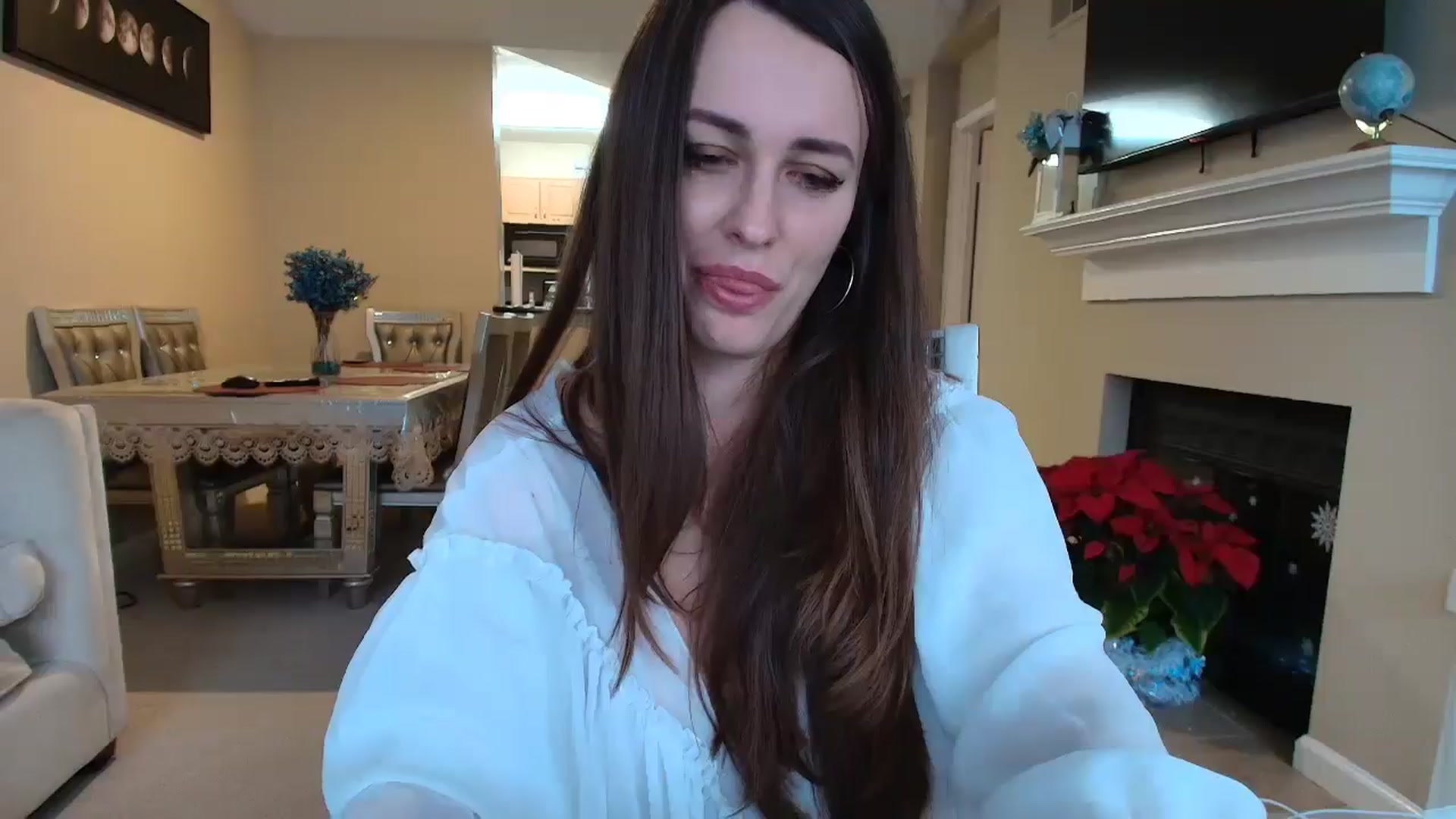Gallery image thumbnail from CoronaExtra_'s myfreecams stream on, 12/05/2025, 22:41 image 19 of 20