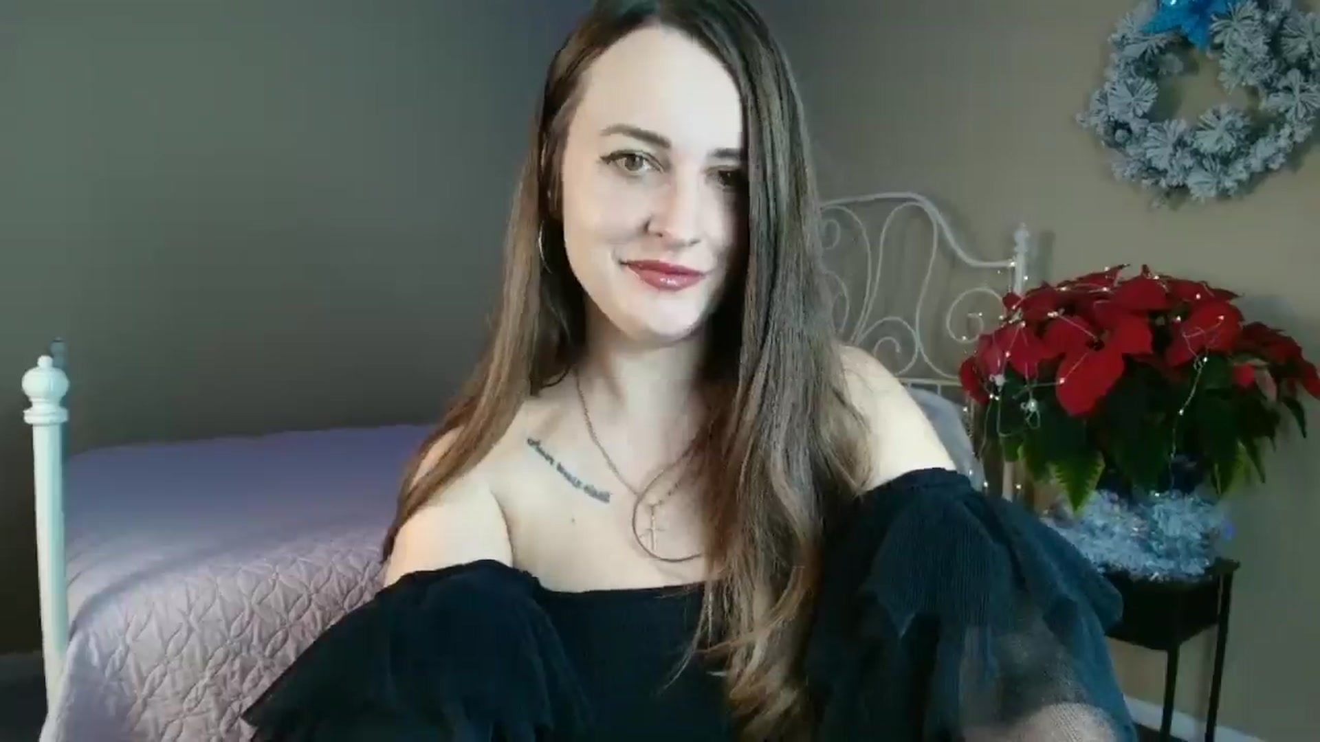 Gallery image thumbnail from CoronaExtra_'s myfreecams stream on, 12/06/2025, 22:21 image 6 of 20