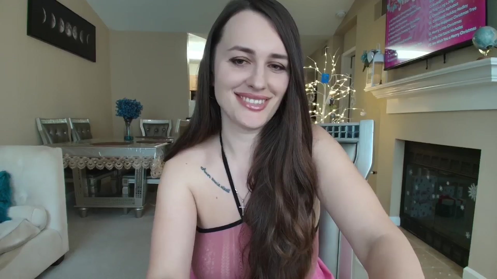 Gallery image thumbnail from CoronaExtra_'s myfreecams stream on, 12/16/2025, 22:41 image 17 of 20