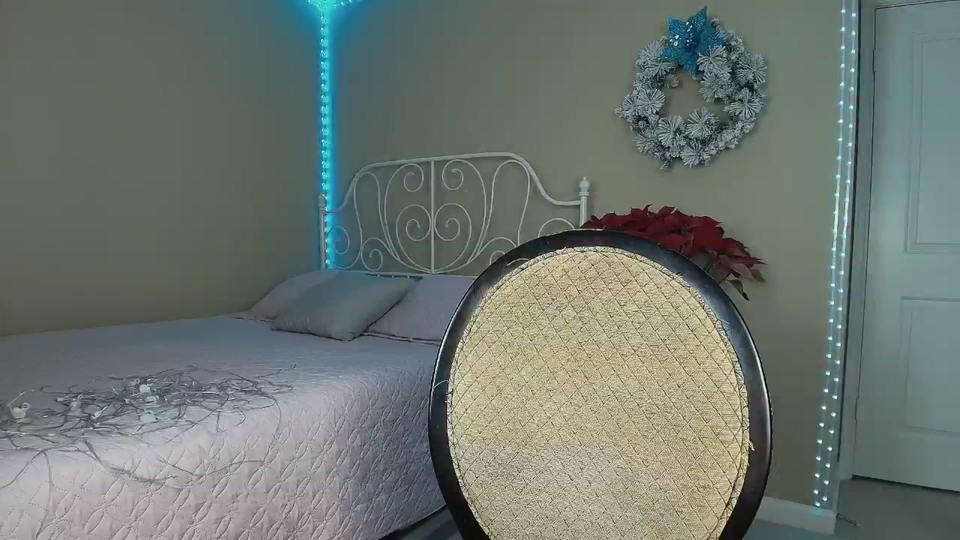 Gallery image thumbnail from CoronaExtra_'s myfreecams stream on, 12/23/2025, 03:12 image 20 of 20