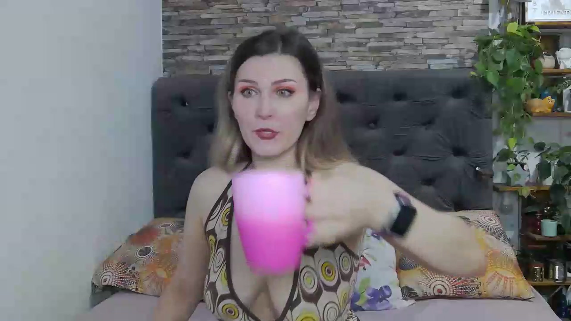 Gallery image thumbnail from CorraLina's myfreecams stream on, 08/17/2026, 02:53 image 7 of 20