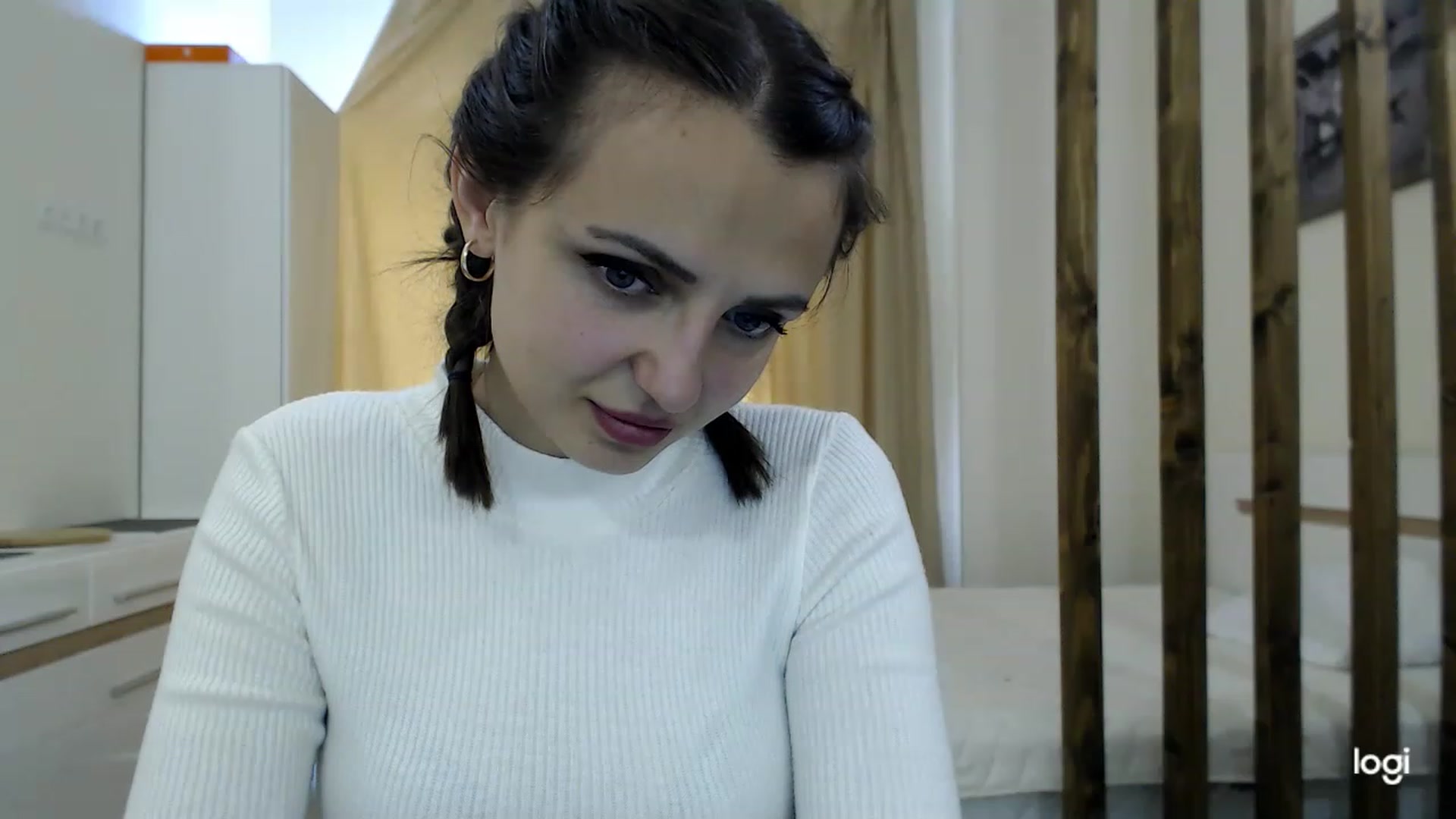 Gallery image thumbnail from CosNia's myfreecams stream on, 02/28/2023, 11:44 image 2 of 20
