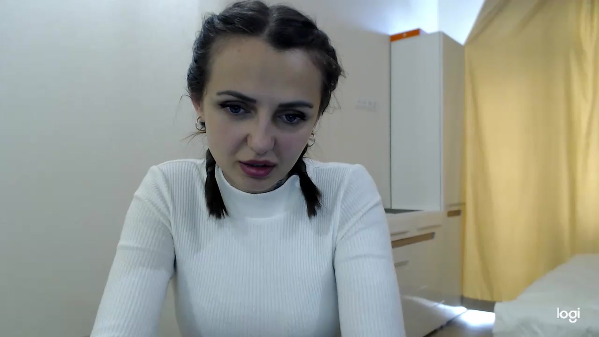 Gallery image thumbnail from CosNia's myfreecams stream on, 02/28/2023, 11:44 image 13 of 20