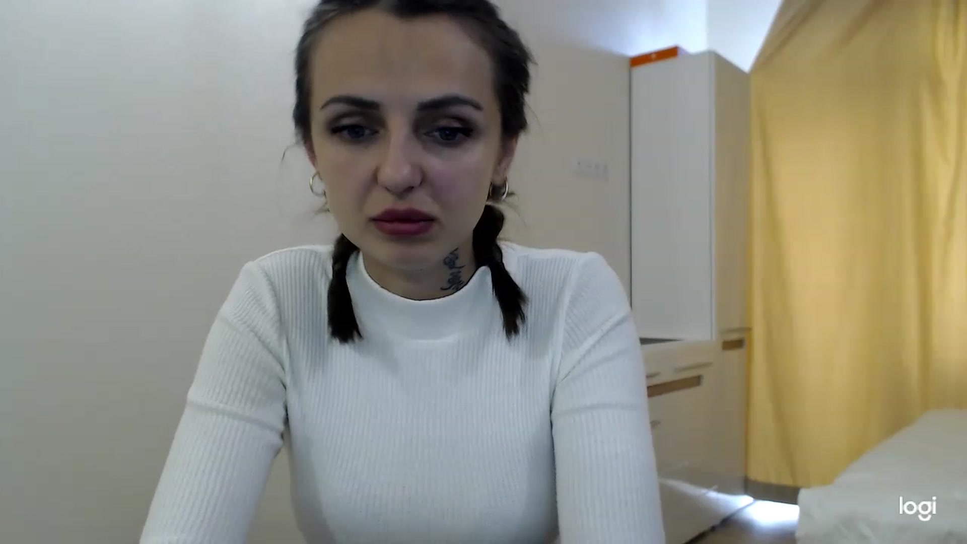 Gallery image thumbnail from CosNia's myfreecams stream on, 02/28/2023, 11:44 image 16 of 20