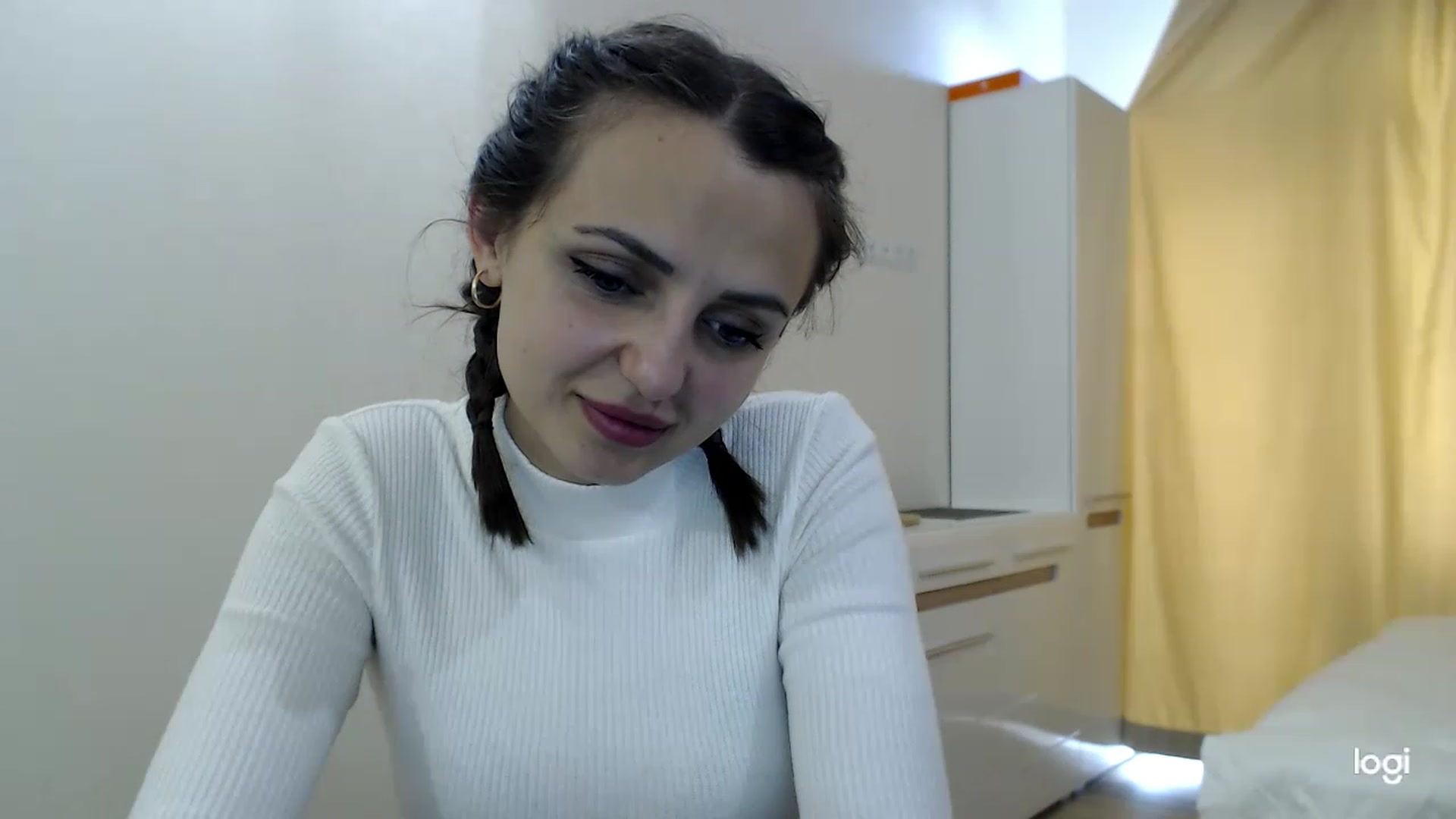 Gallery image thumbnail from CosNia's myfreecams stream on, 02/28/2023, 11:44 image 11 of 20