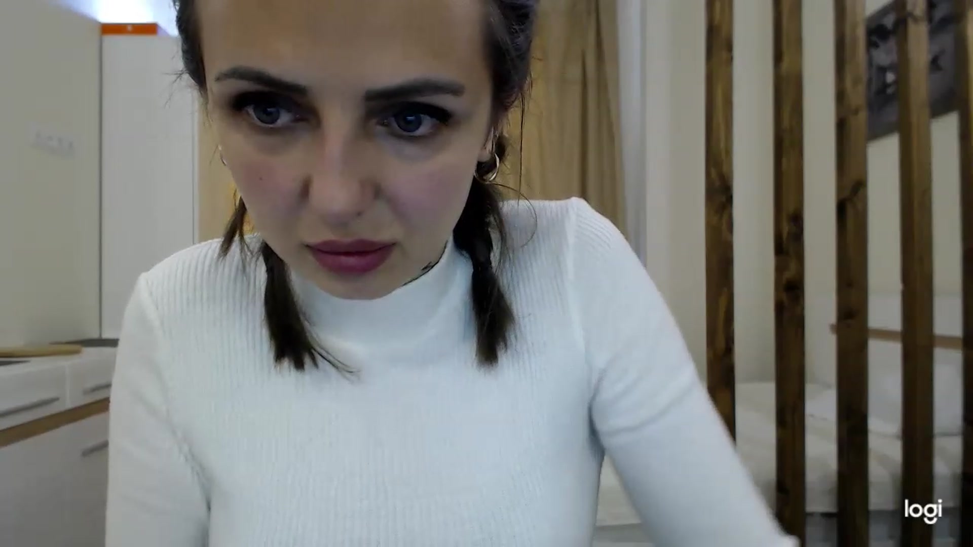 Gallery image thumbnail from CosNia's myfreecams stream on, 02/28/2023, 13:49 image 12 of 20