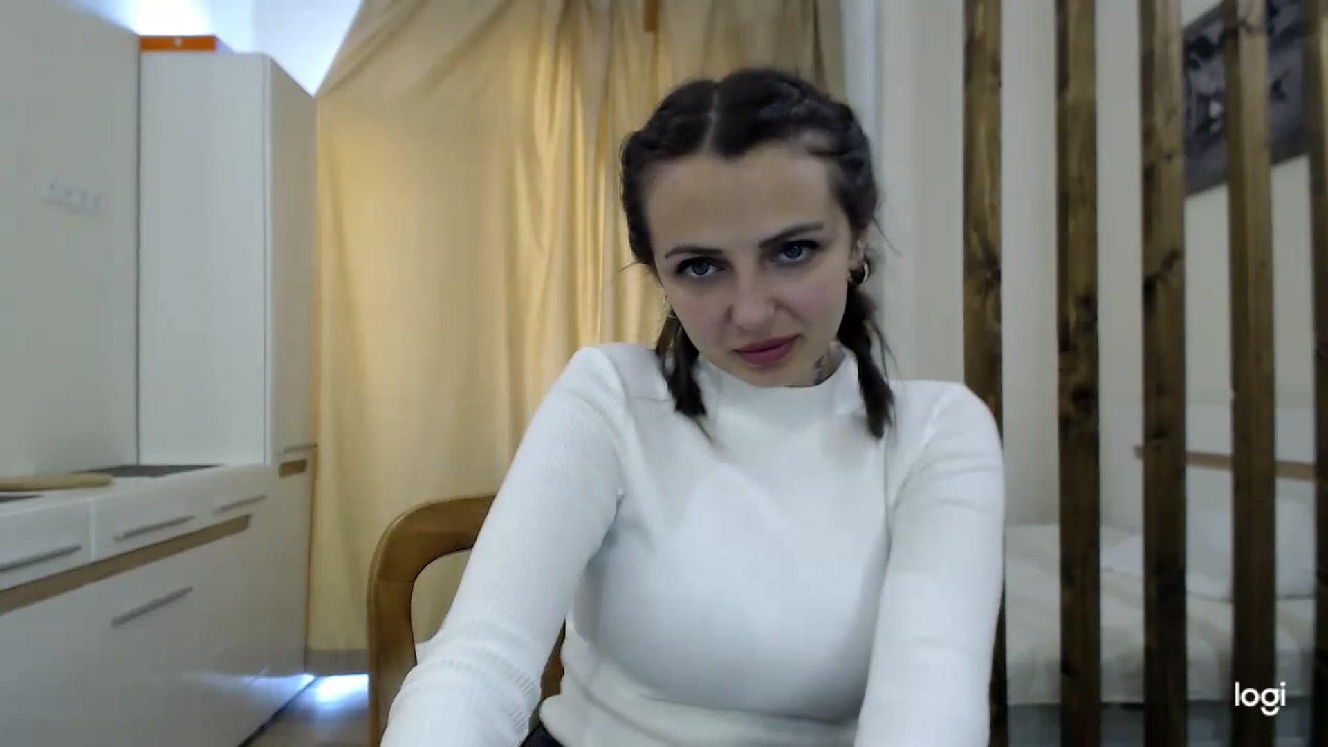 Gallery image thumbnail from CosNia's myfreecams stream on, 02/28/2023, 13:49 image 19 of 20